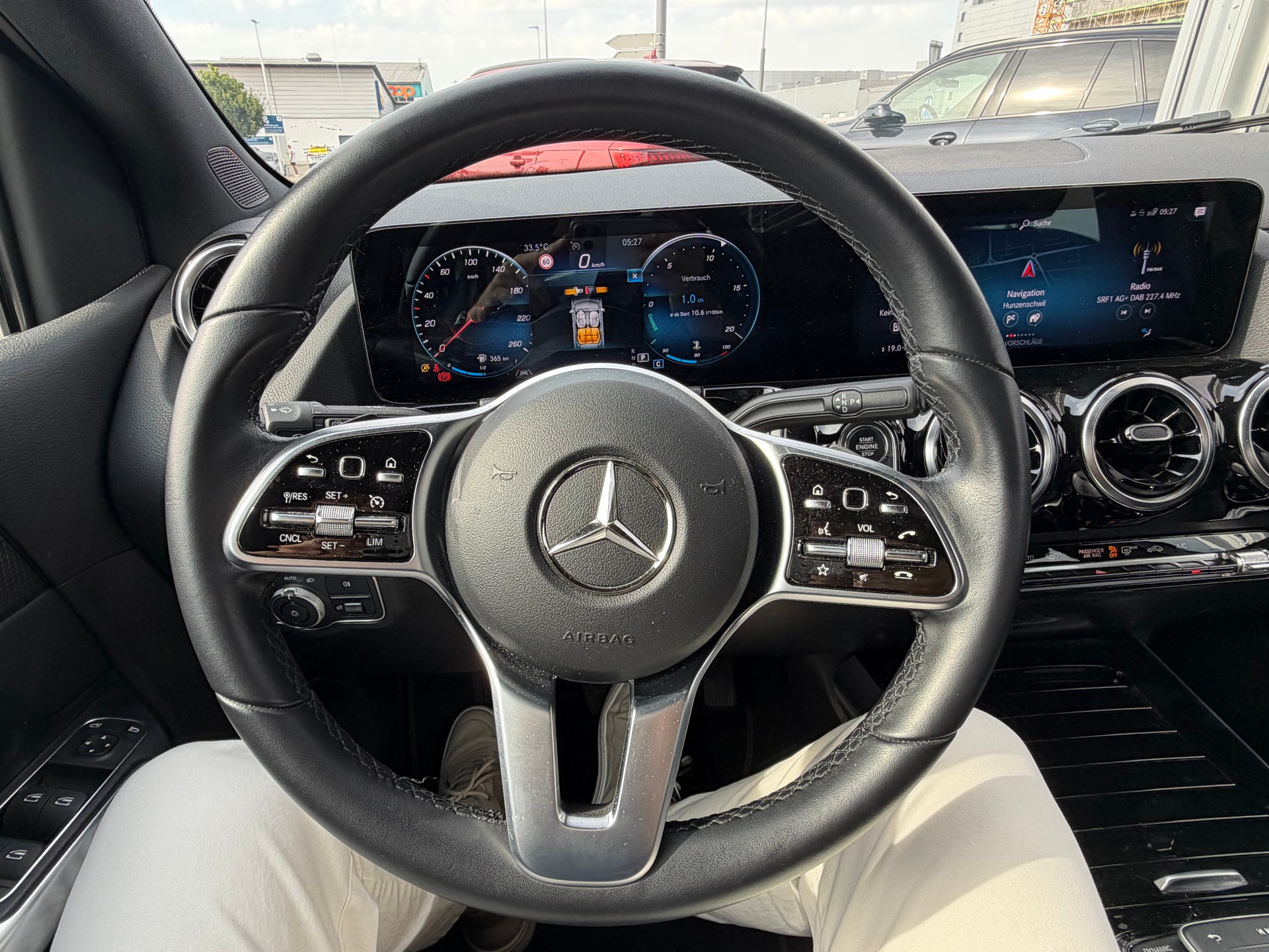 MERCEDES-BENZ B 200 Progressive 7G-DCT-image-12