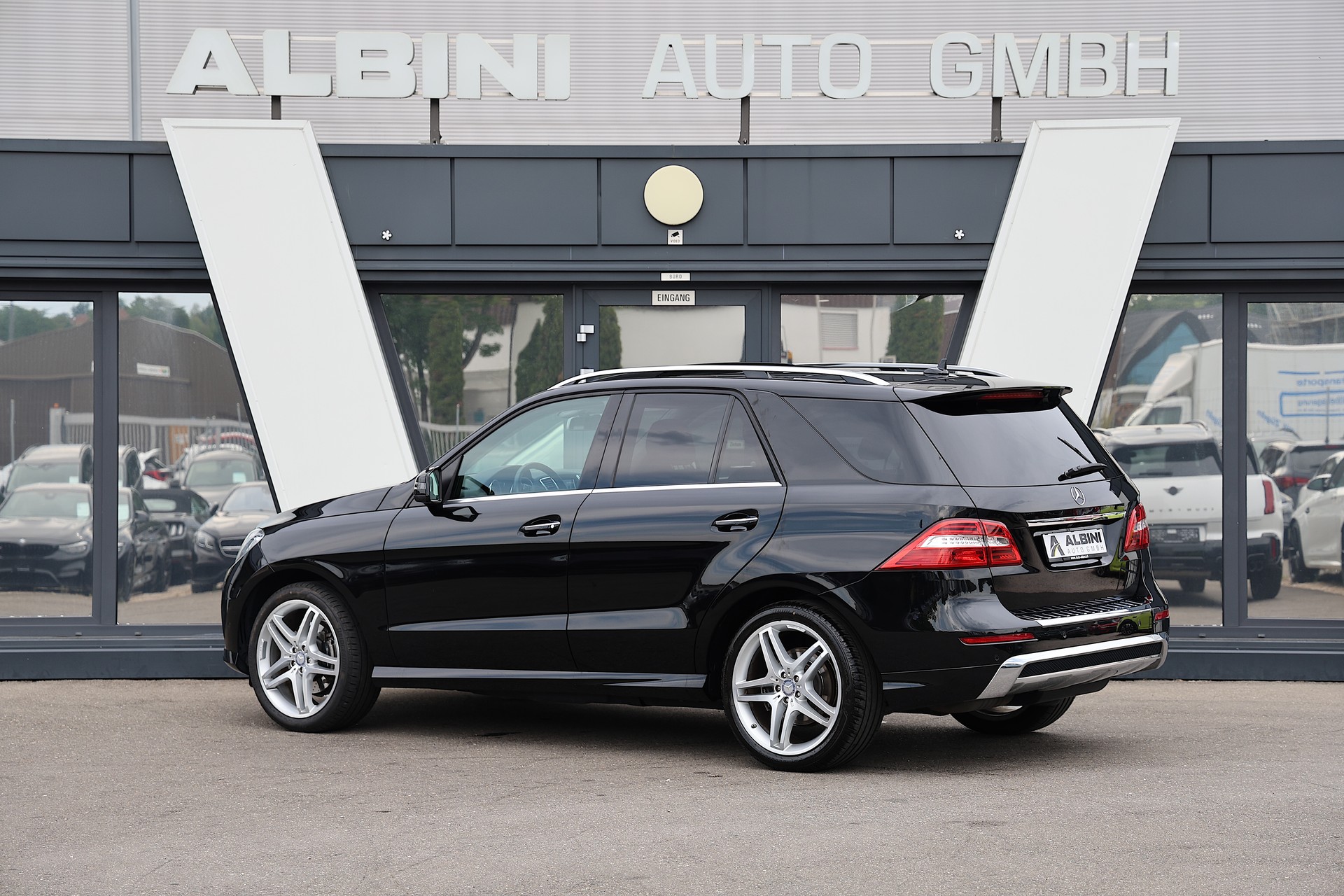 MERCEDES-BENZ ML 350 BlueTEC 4Matic 7G-Tronic-showroom-element-3