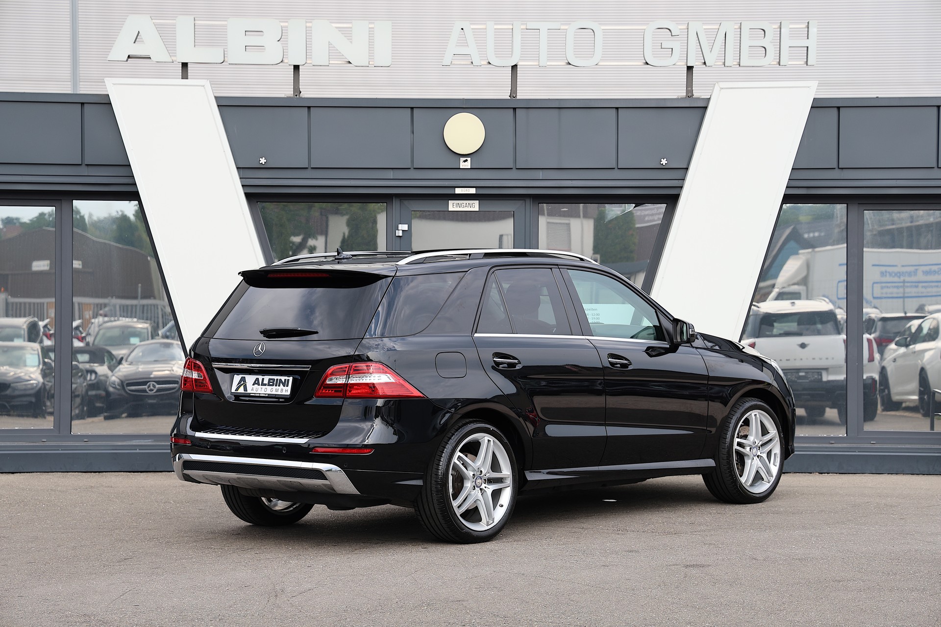 MERCEDES-BENZ ML 350 BlueTEC 4Matic 7G-Tronic-showroom-element-2