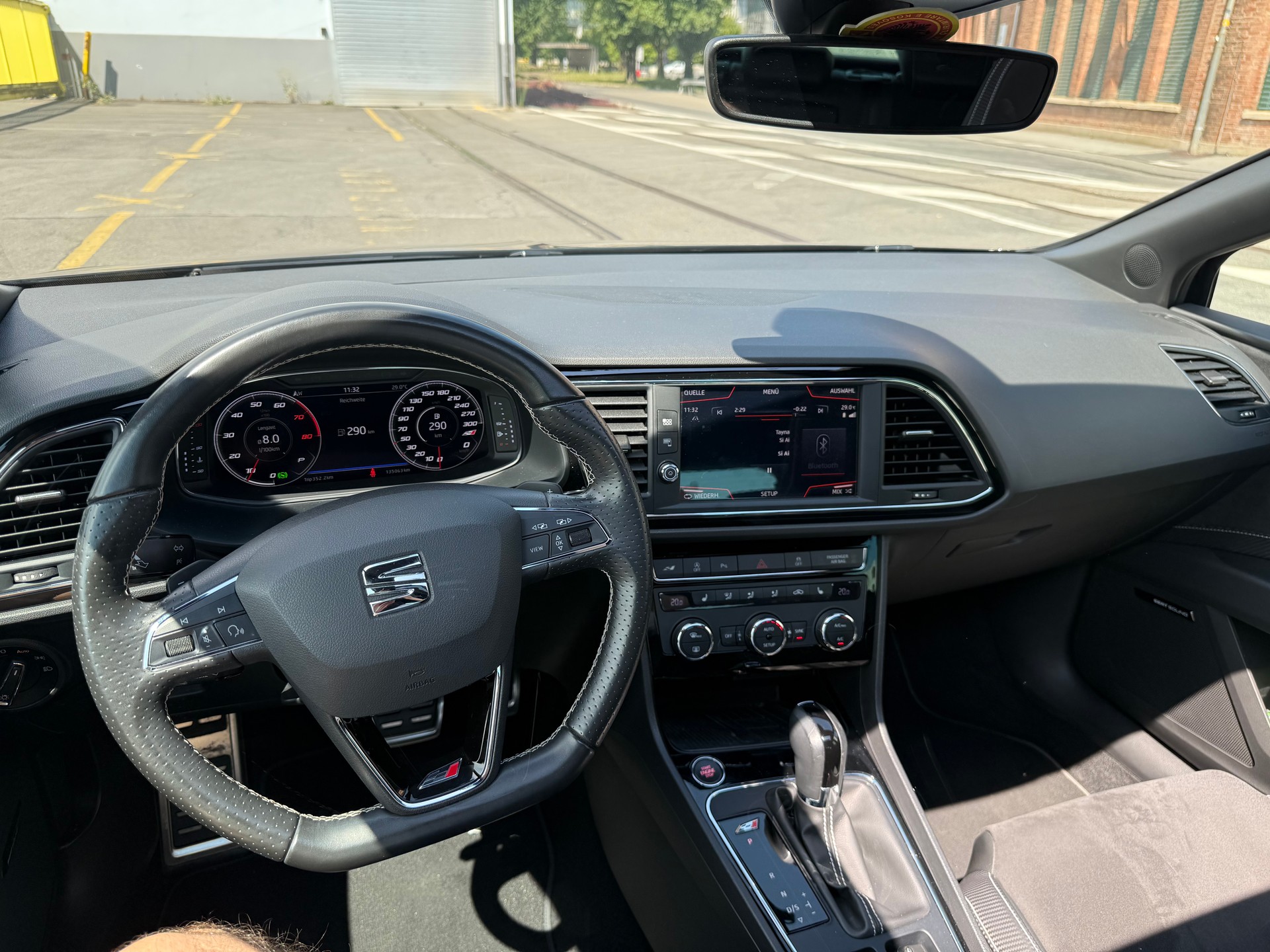SEAT 2.0 TSI 300 Cupra DSG-image-5