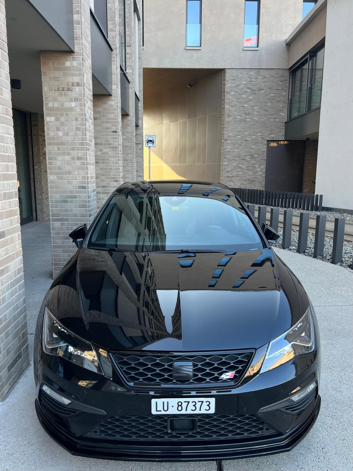 SEAT 2.0 TSI 300 Cupra DSG-image-2