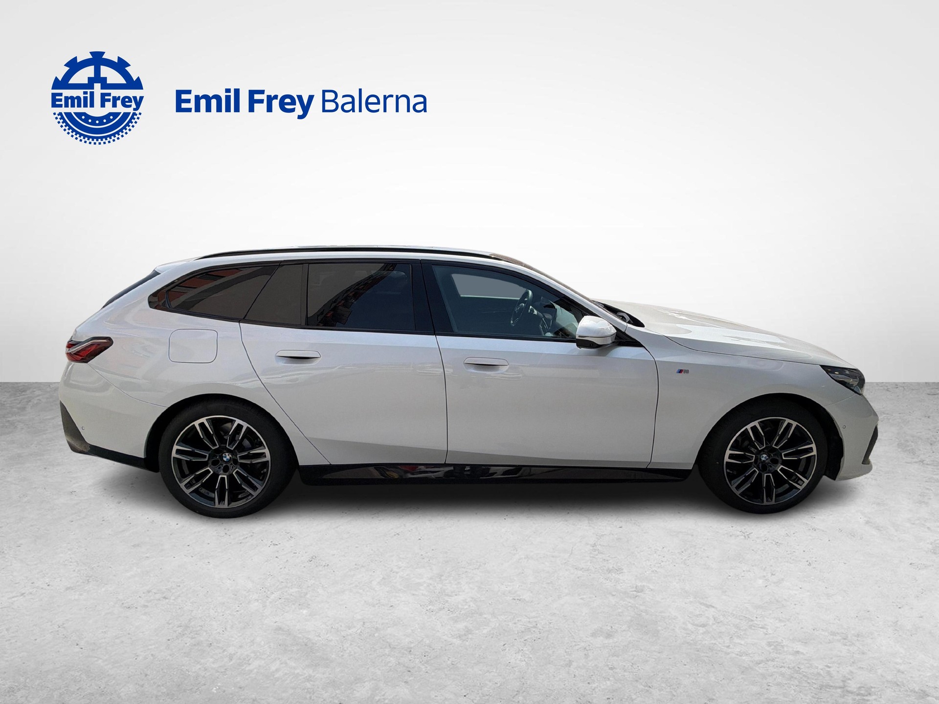 BMW 520d xDrive Touring-image-7