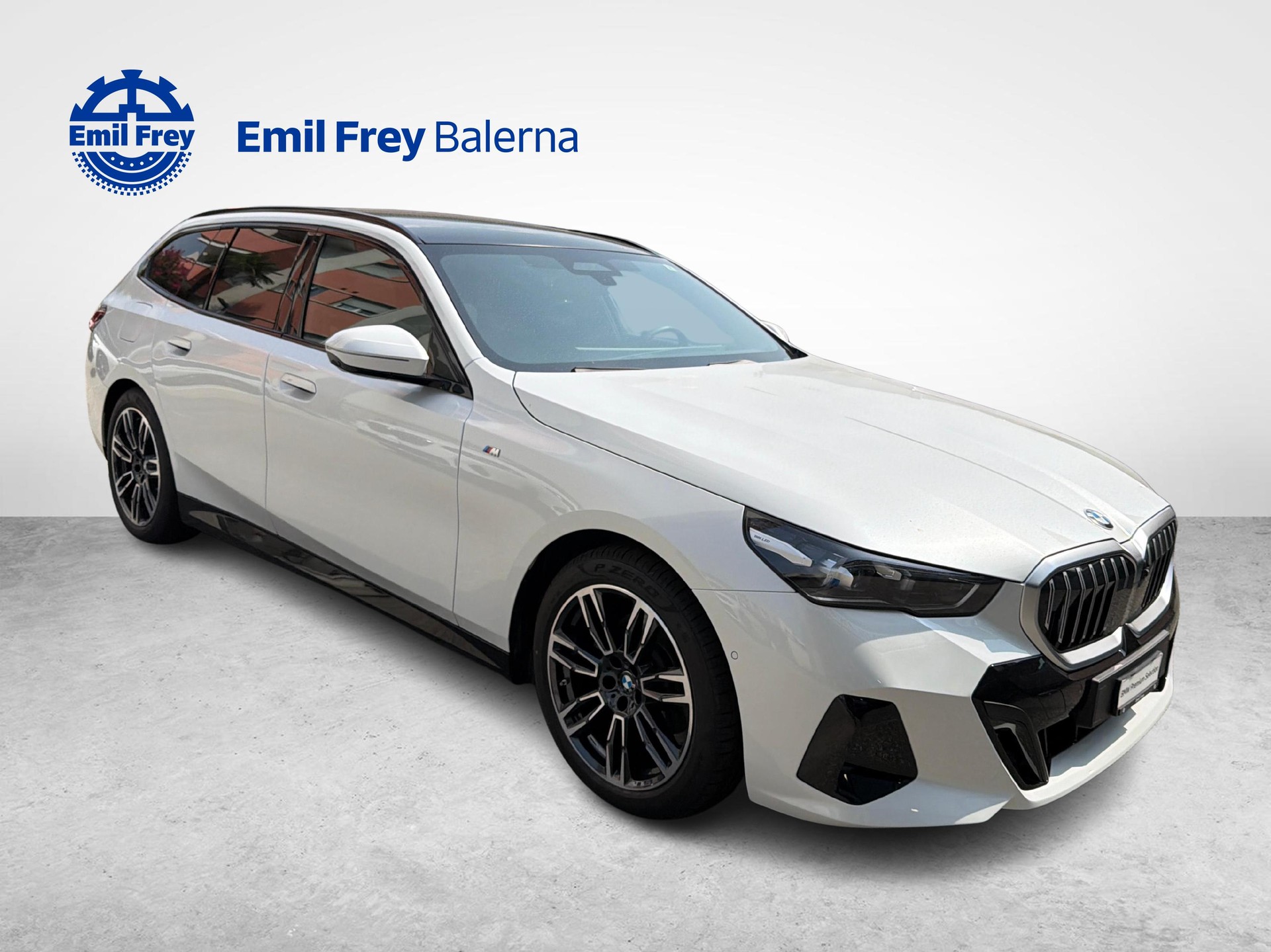 BMW 520d xDrive Touring-image-8