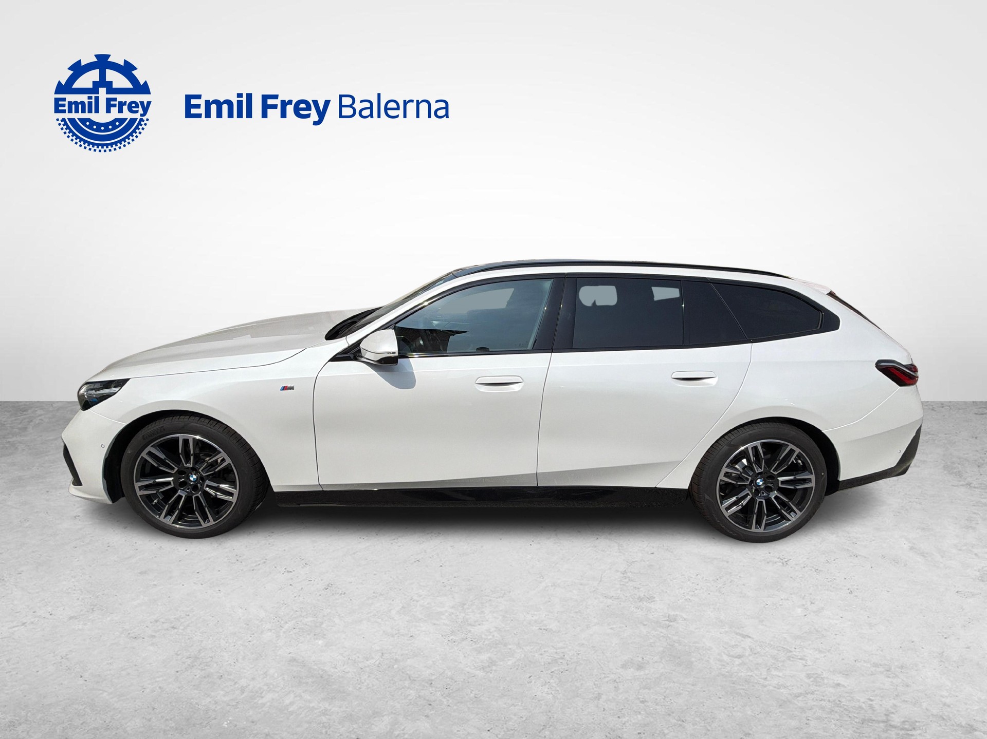 BMW 520d xDrive Touring-image-3