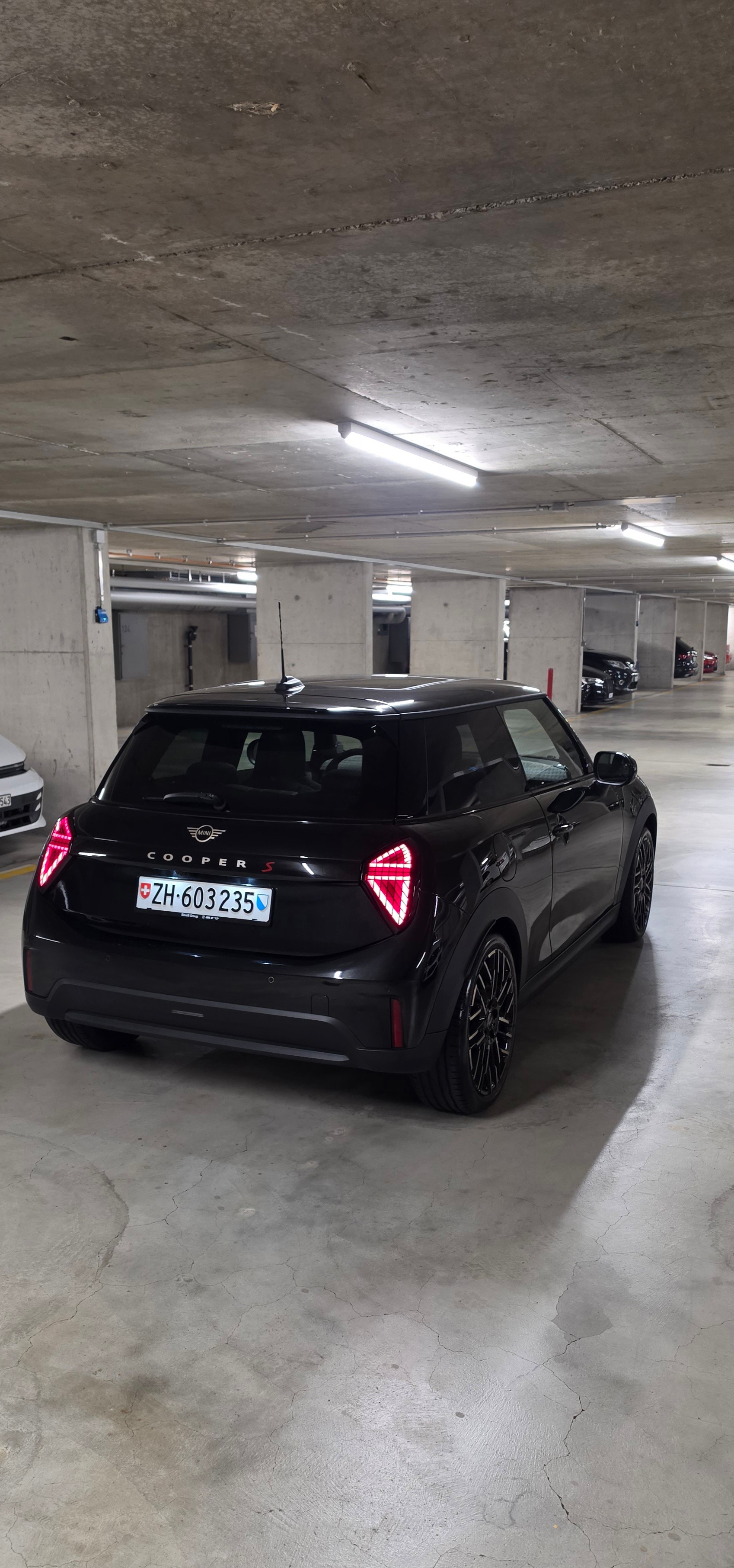 MINI COOPER-image-3