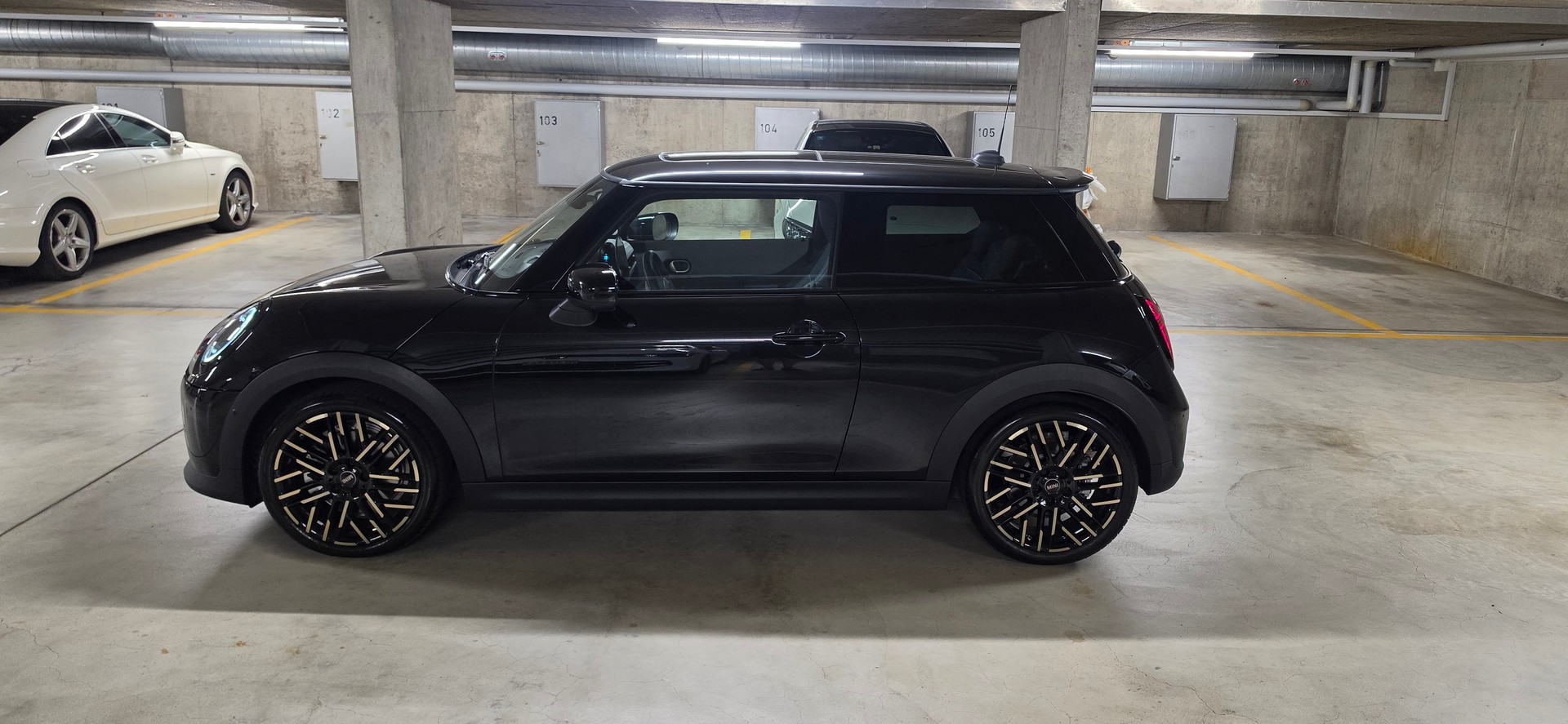 MINI COOPER-image-2