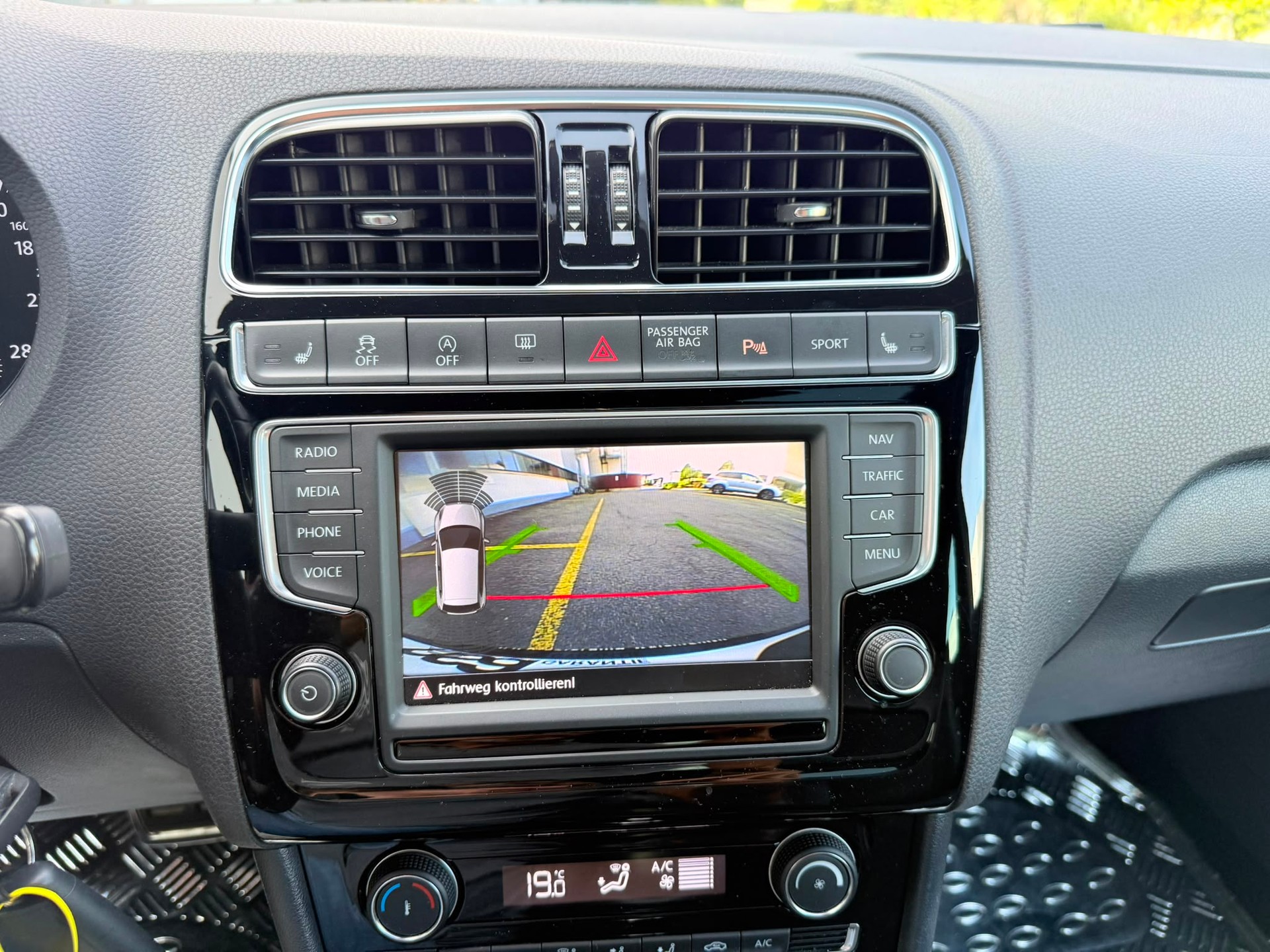 VW Polo 1.8 TSI GTI DSG-image-8
