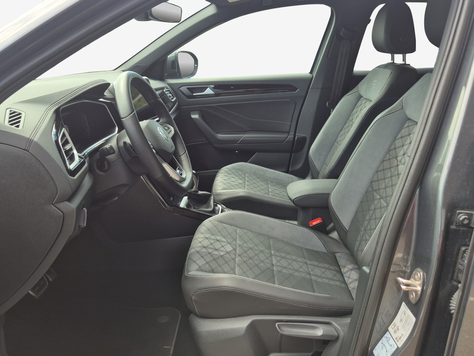 VW T-Roc 2.0 TSI R-Line DSG 4Motion-image-7