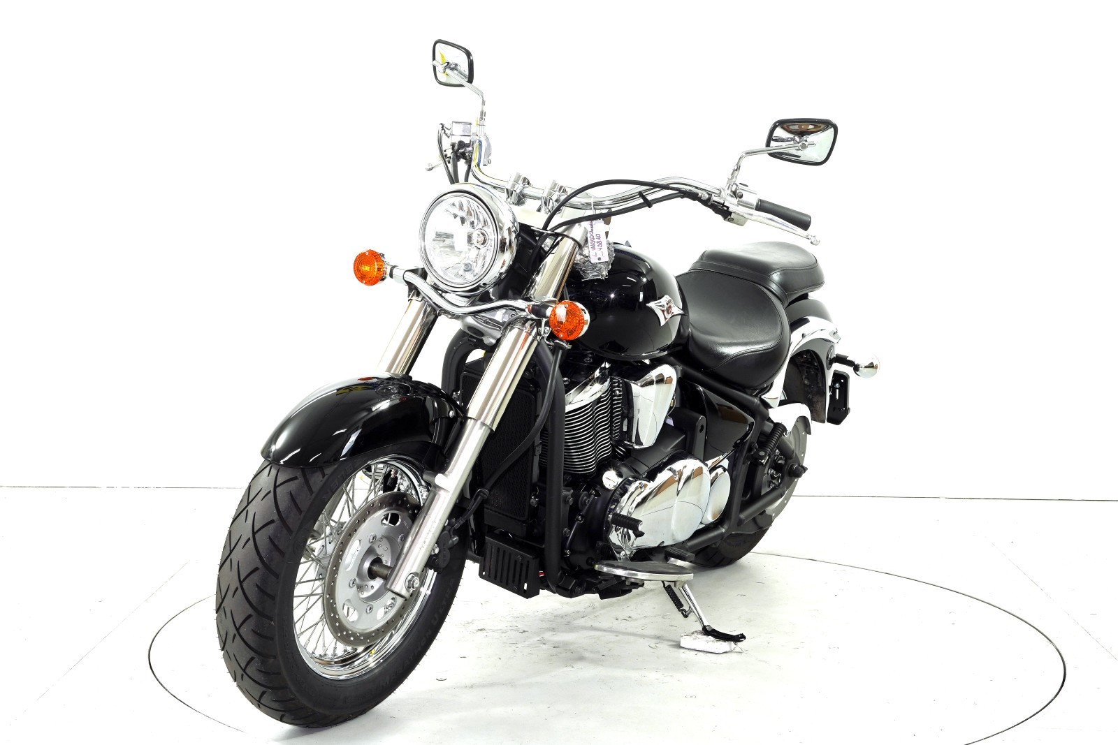 KAWASAKI VN 900 Classic-showroom-element-2