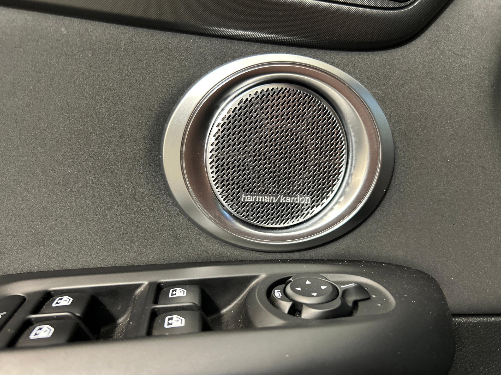 ALFA ROMEO Tonale 1.3 Plug-in Hybrid Veloce Q4-image-13