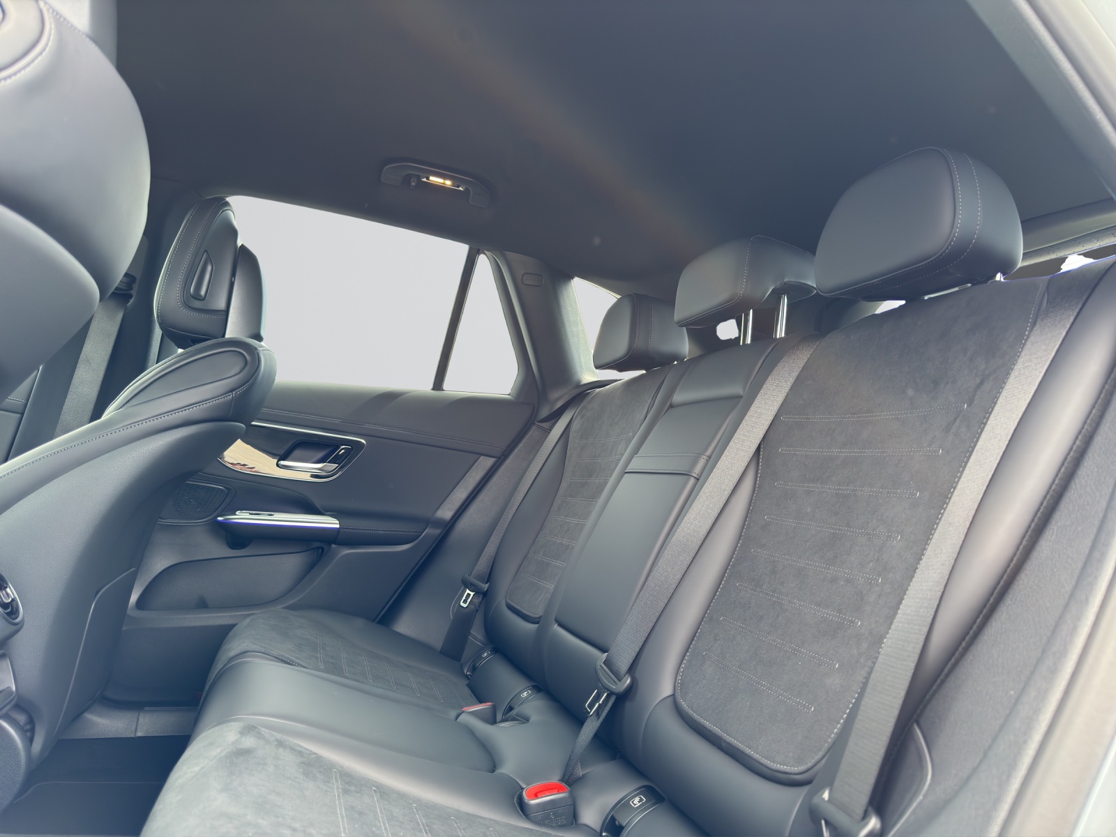 MERCEDES-BENZ GLC 220 d 4Matic 9G-Tronic-image-11