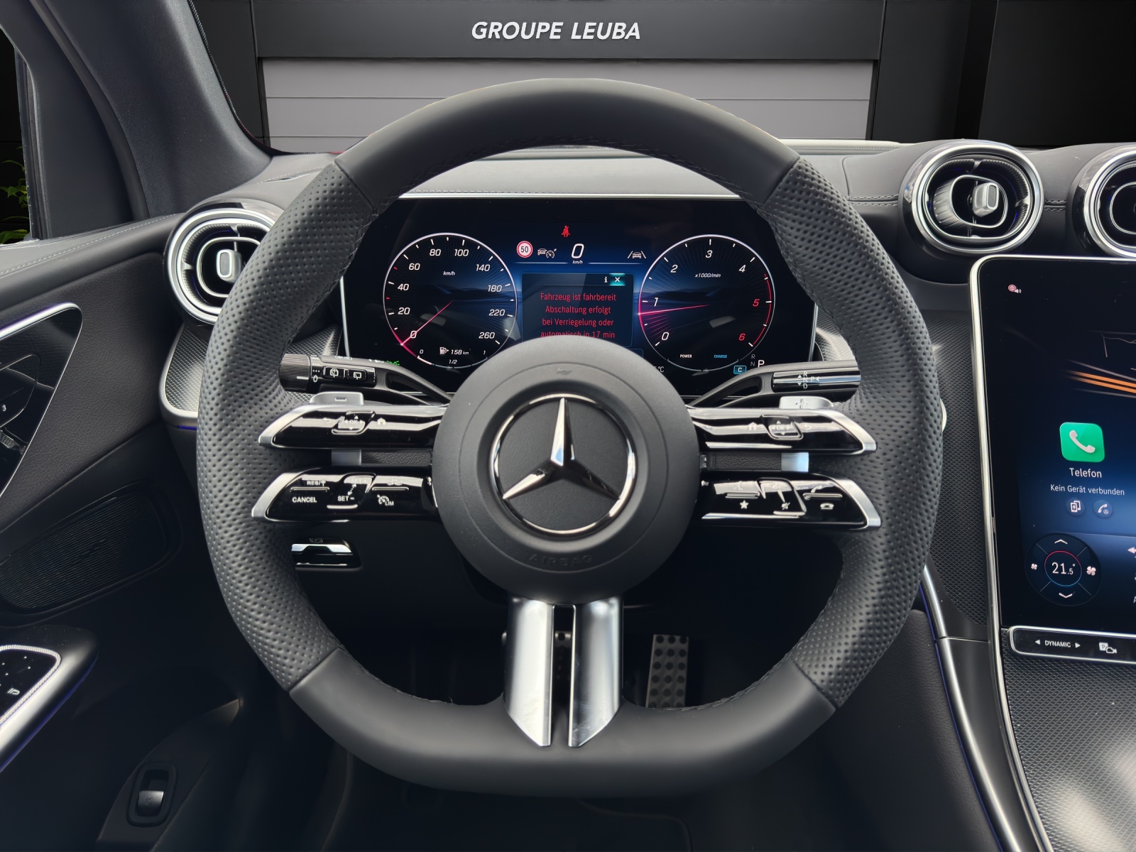 MERCEDES-BENZ GLC 220 d 4Matic 9G-Tronic-image-10