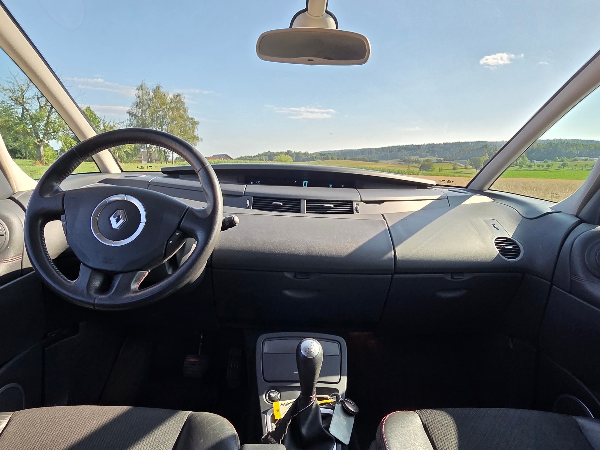 RENAULT Grand Espace 2.0 Turbo Dynamique-image-10