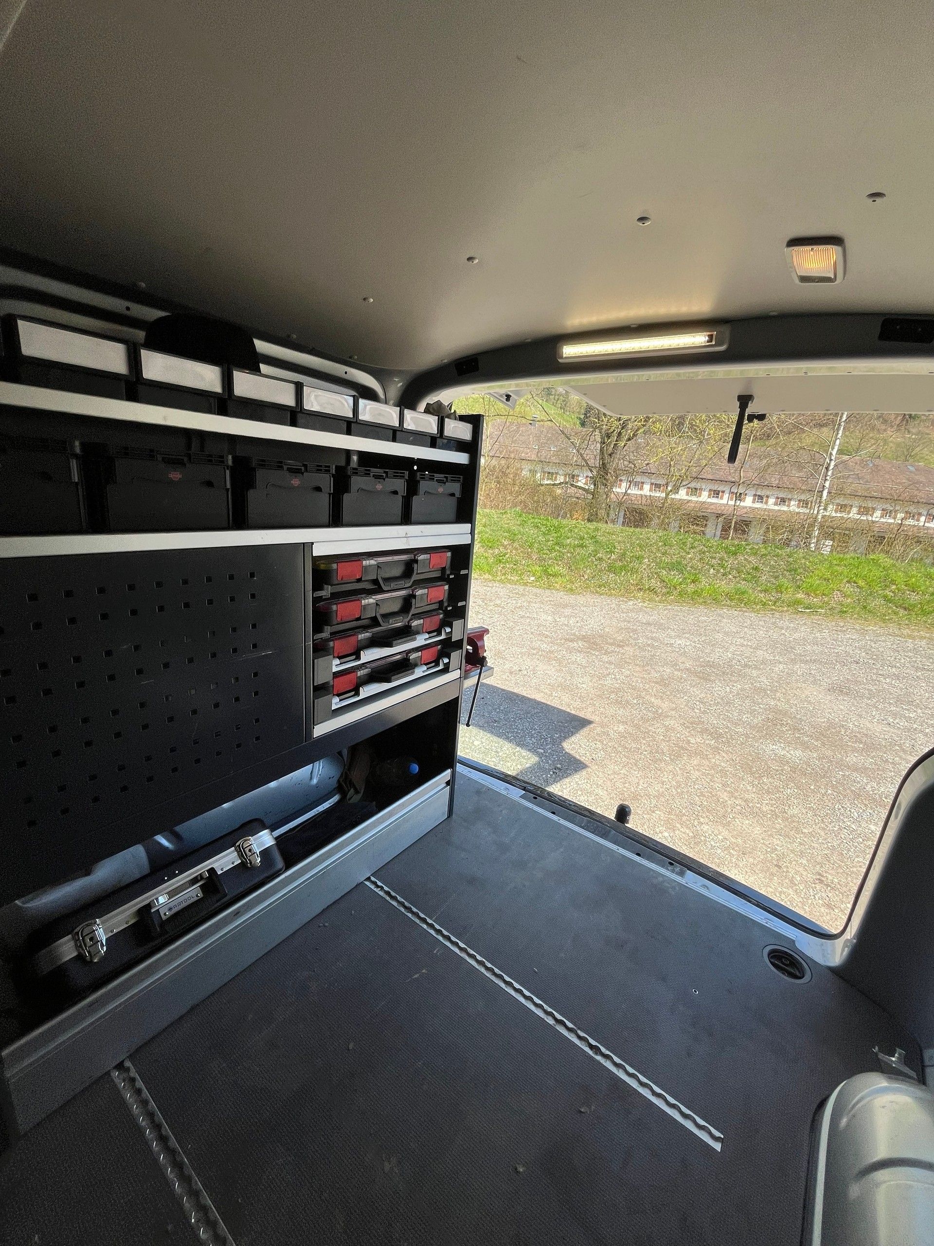 VW 2.0 TDI 150 Entry-image-4