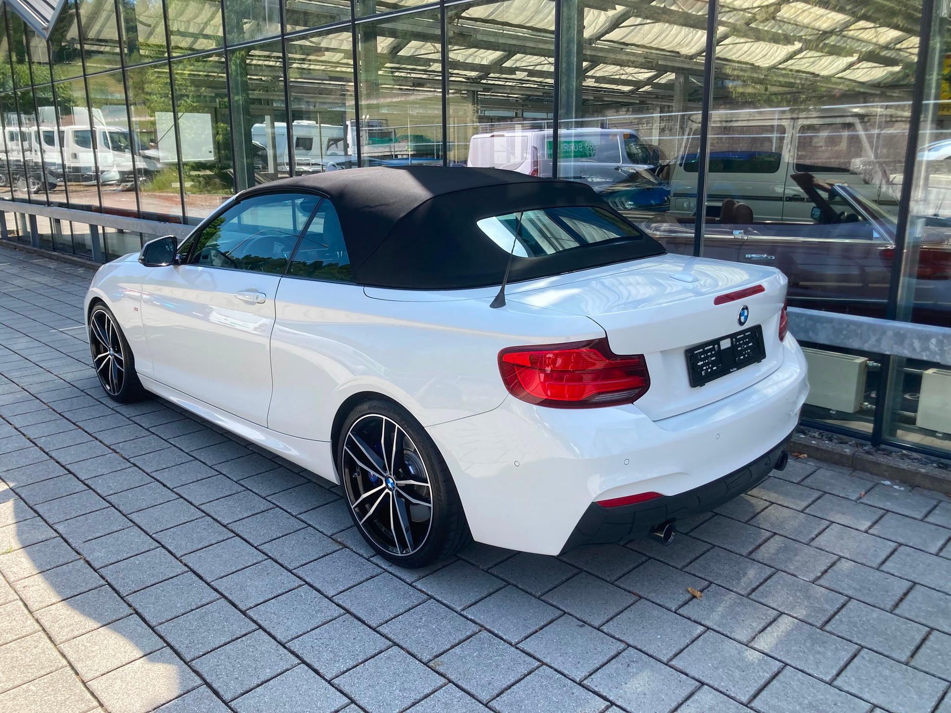 BMW M235i xDrive Steptronic-image-9