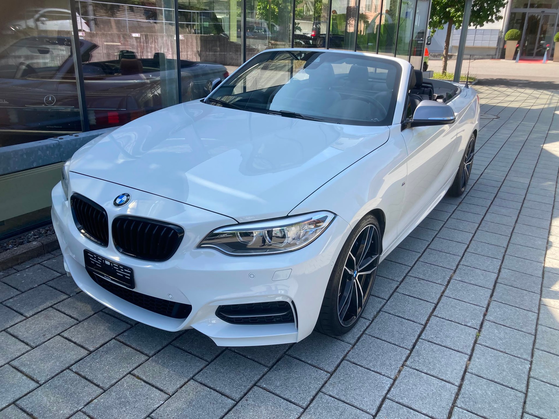 BMW M235i xDrive Steptronic-image-1
