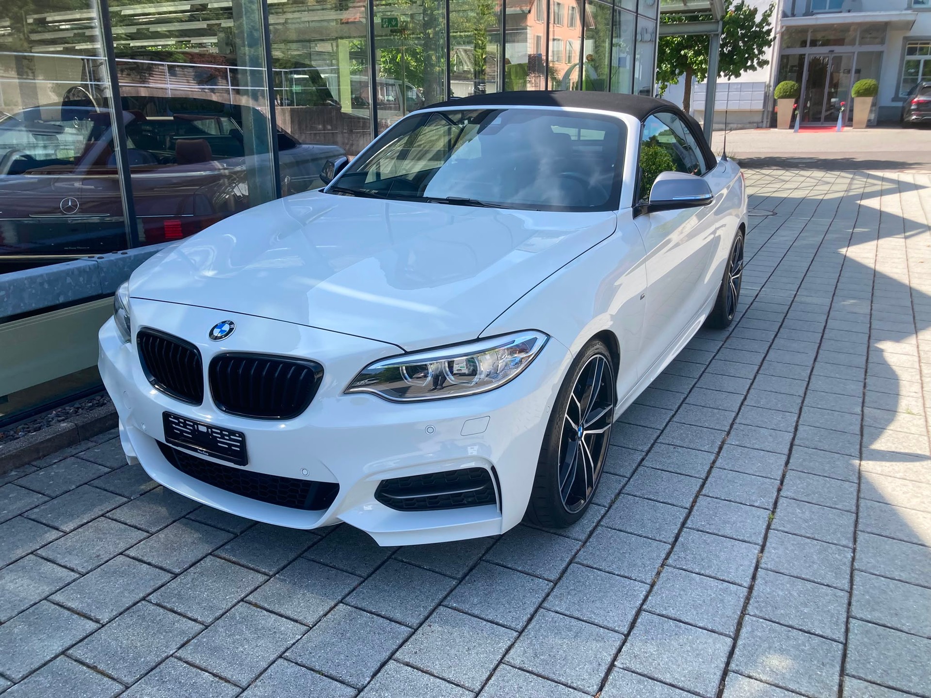 BMW M235i xDrive Steptronic-image-5