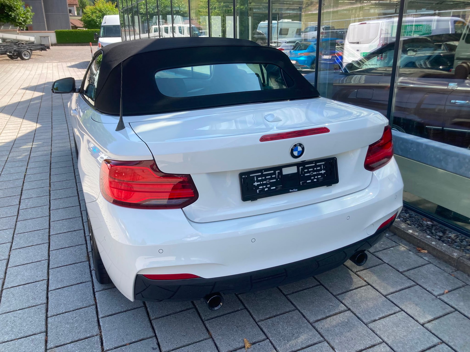 BMW M235i xDrive Steptronic-image-8