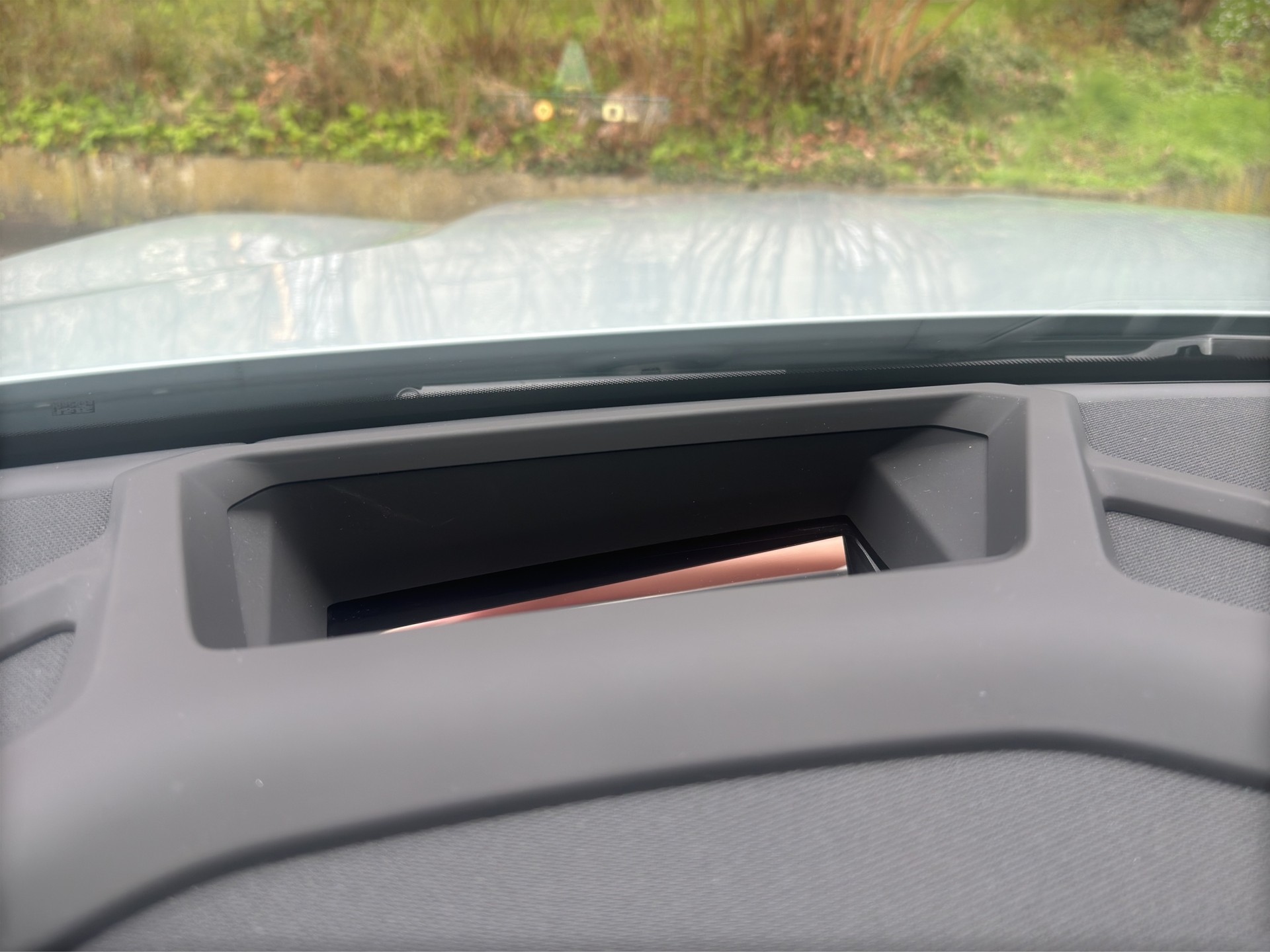 BMW XM xDrive PHEV Label (CH) INDIVIDUAL M Driver's Package-image-15