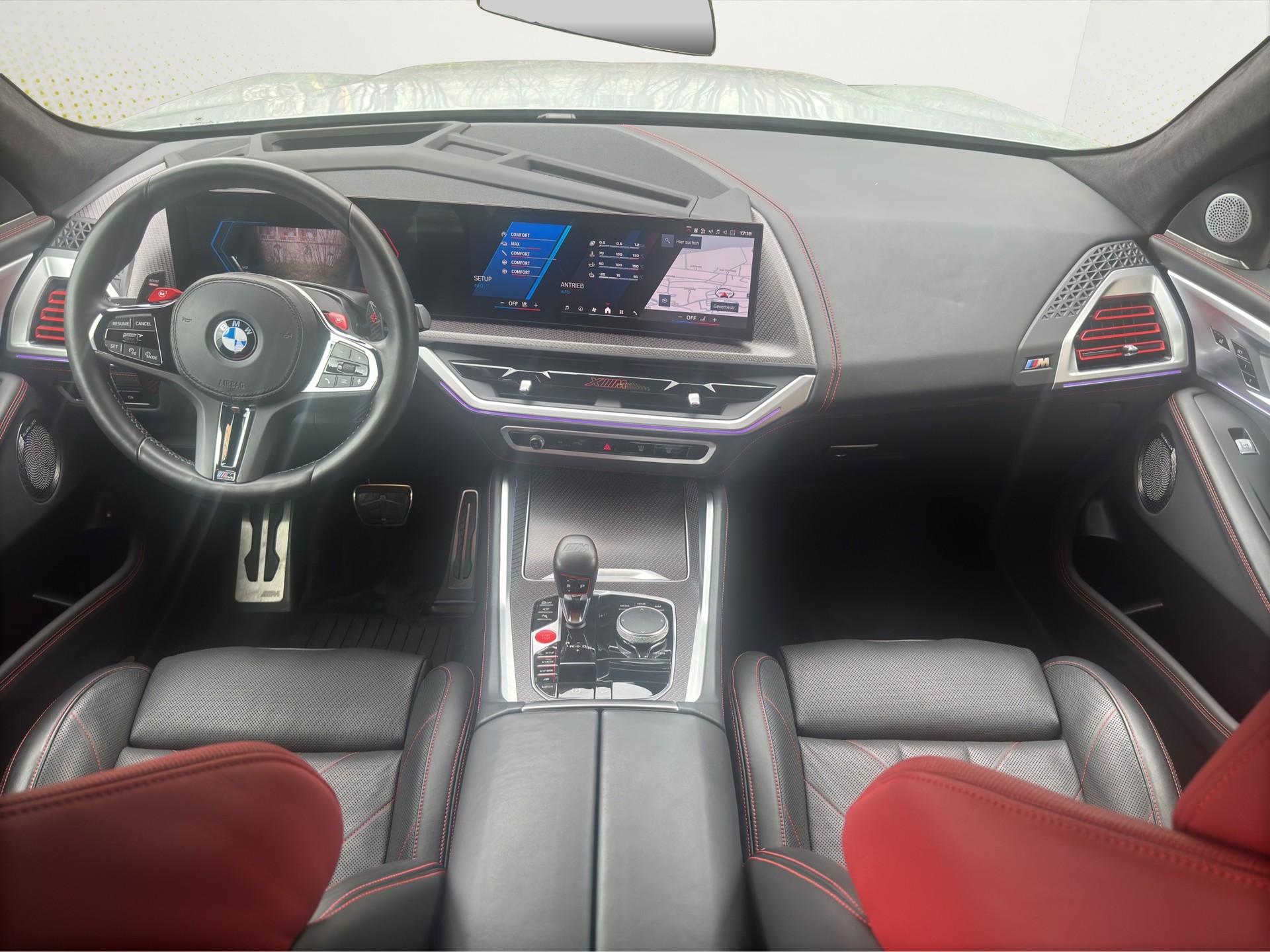 BMW XM xDrive PHEV Label (CH) INDIVIDUAL M Driver's Package-image-9