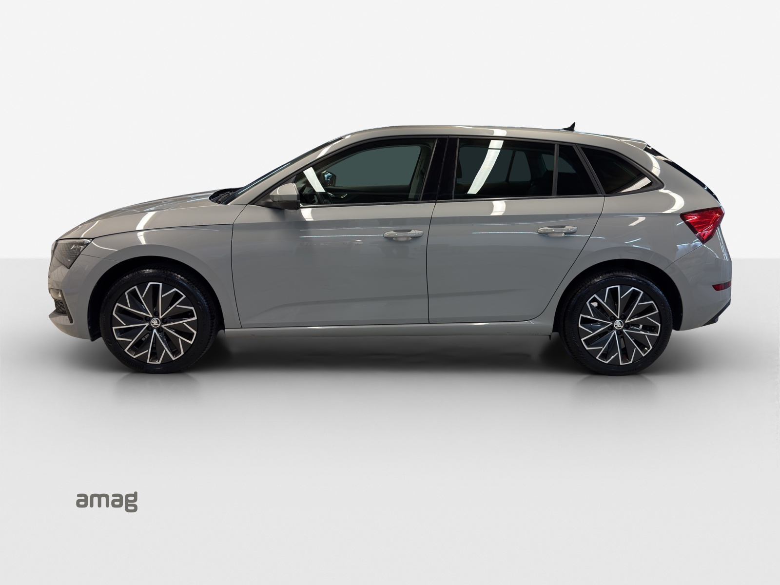 SKODA Scala 1.5 TSI ACT Ambition DSG-image-1
