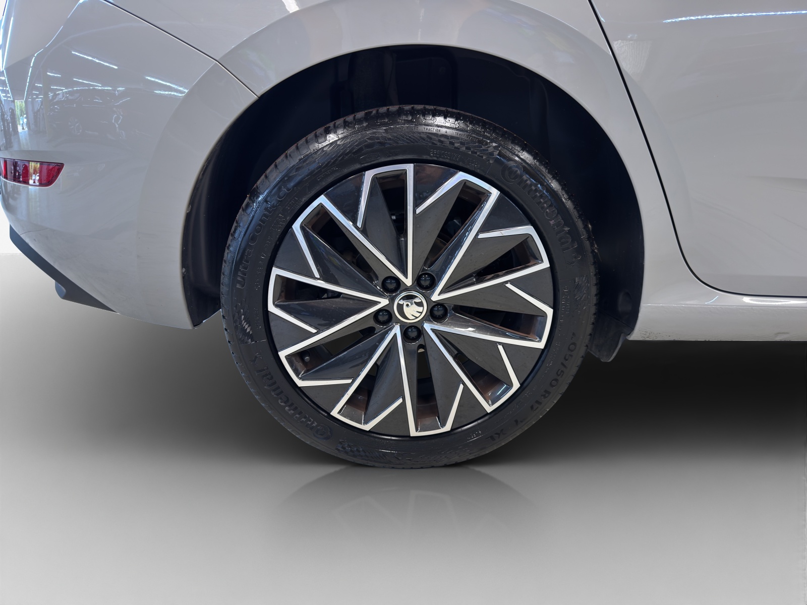 SKODA Scala 1.5 TSI ACT Ambition DSG-image-13