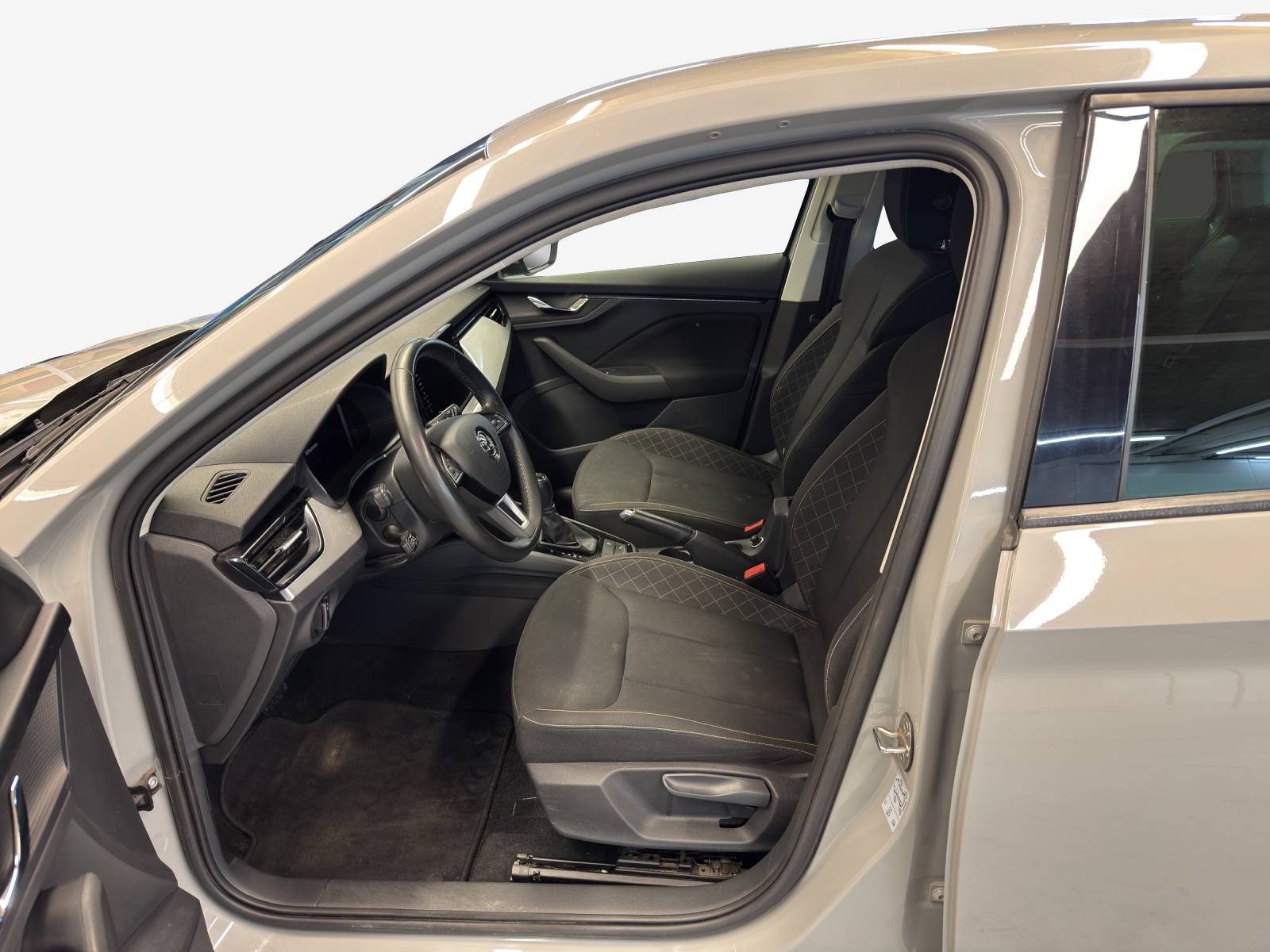 SKODA Scala 1.5 TSI ACT Ambition DSG-image-7