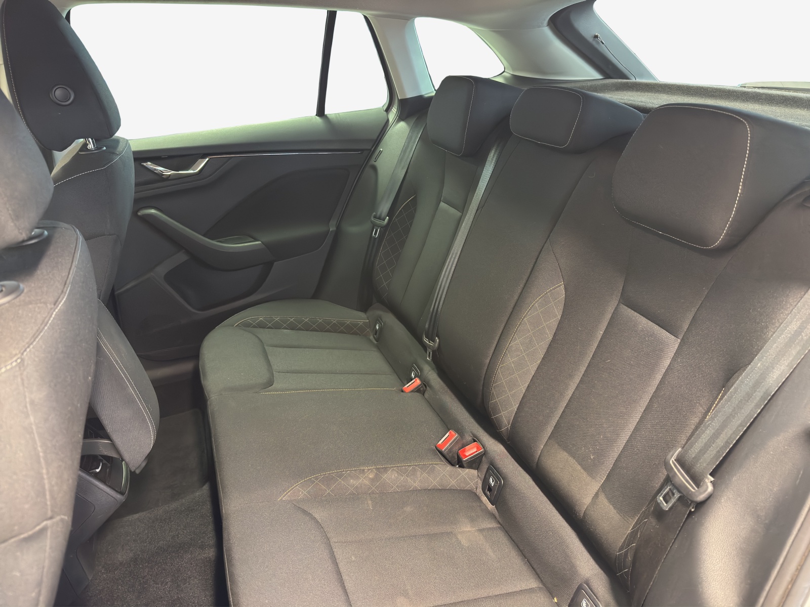 SKODA Scala 1.5 TSI ACT Ambition DSG-image-11