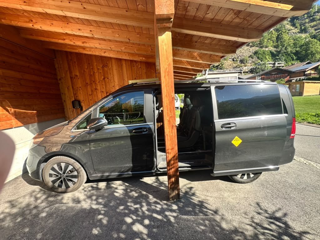 MERCEDES-BENZ EQV 300 Avantgarde lang