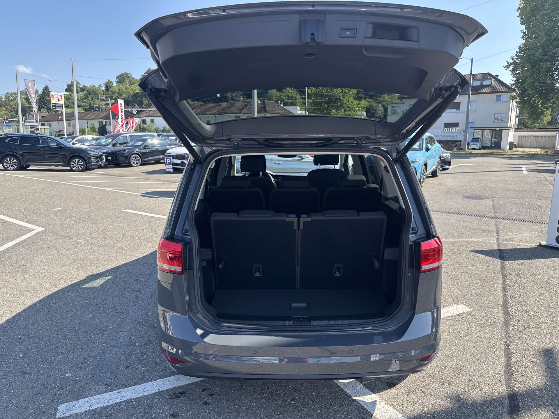 VW Touran 1.5 TSi EVO Comfortline Edition DSG-Automat 7-Plätzer-image-7
