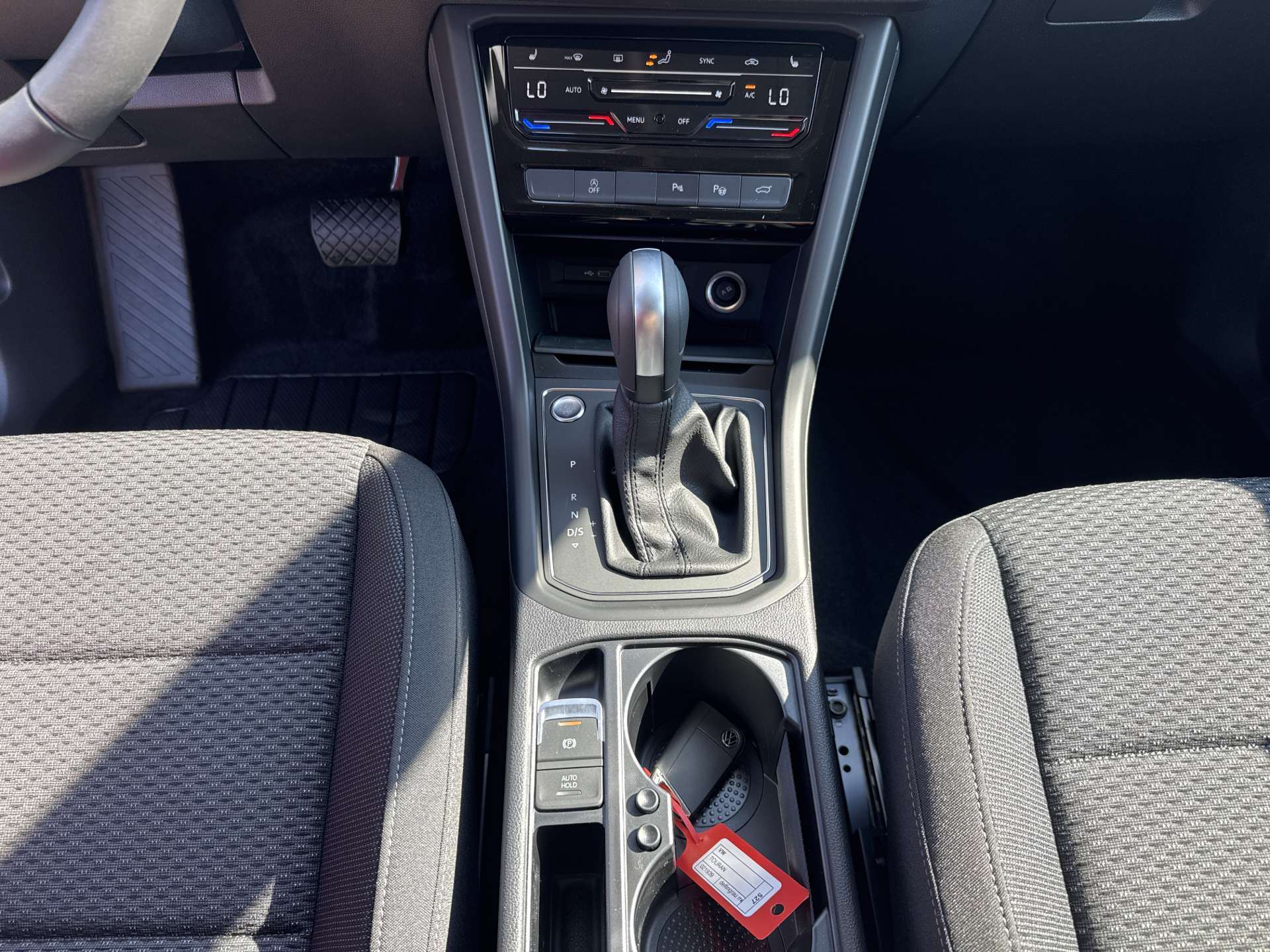 VW Touran 1.5 TSi EVO Comfortline Edition DSG-Automat 7-Plätzer-image-11
