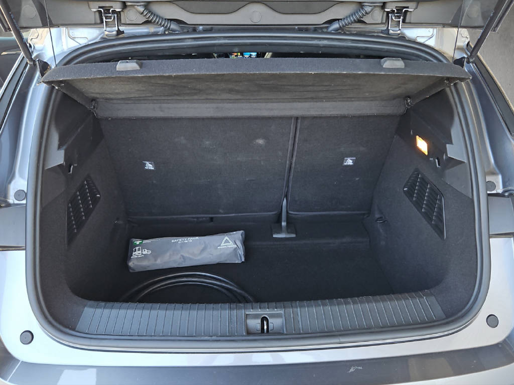 RENAULT Mégane E-Tech evolution-image-9