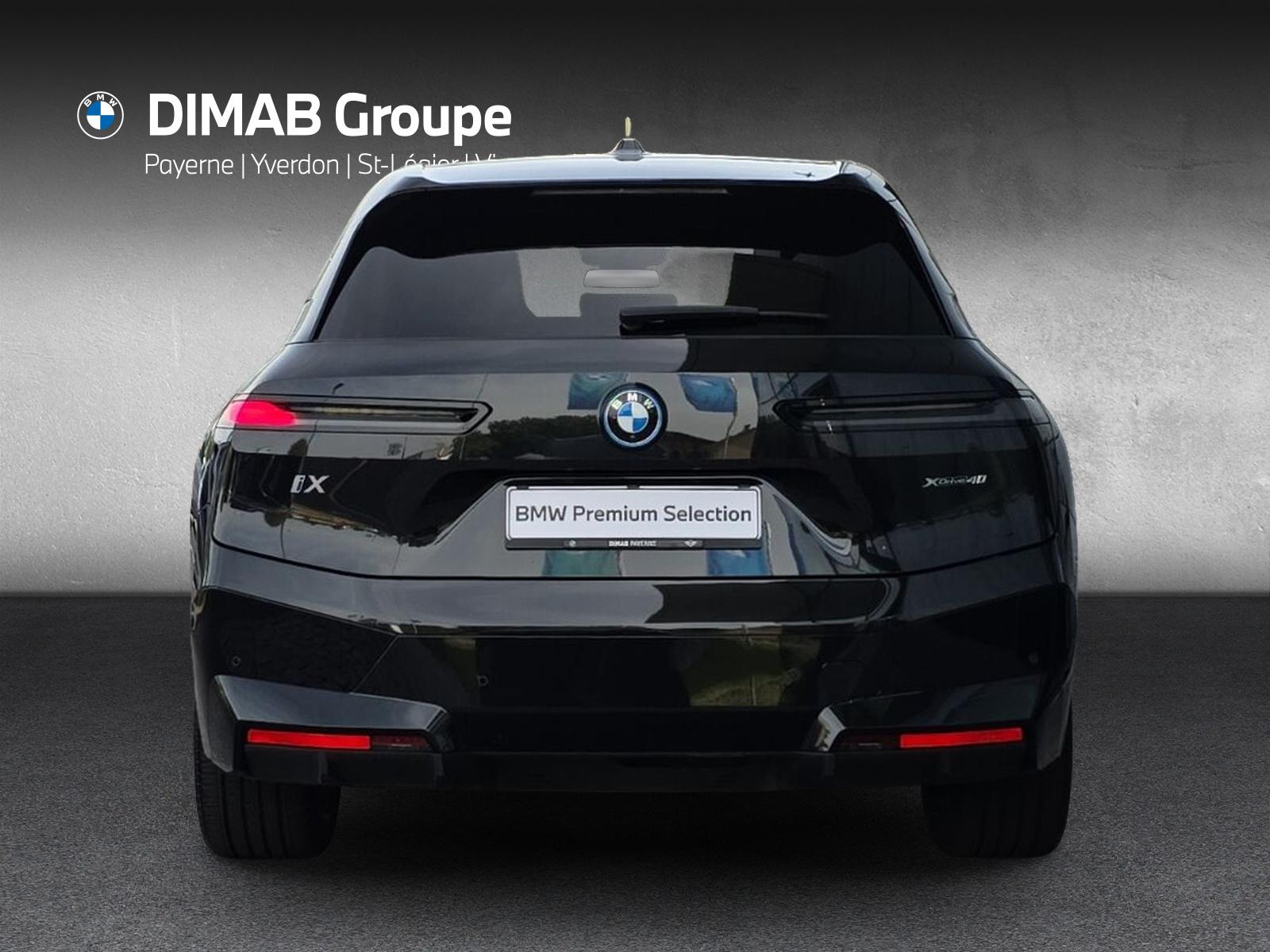 BMW iX xDrive40 M Sport i20 (CH) AHK 2.5T ** Action de Leasing à 0.9% **-image-4