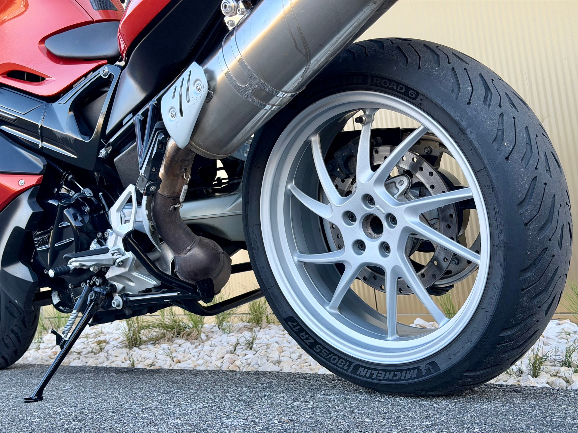 BMW F 800 GT-image-13