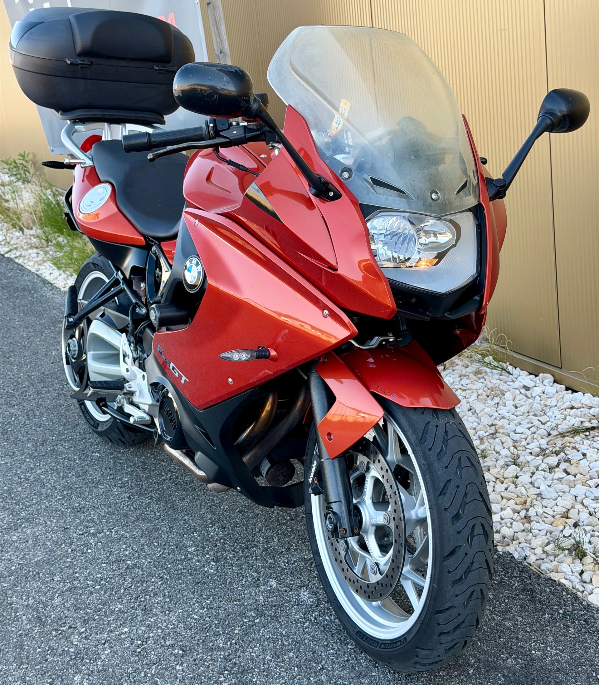 BMW F 800 GT-showroom-element-2