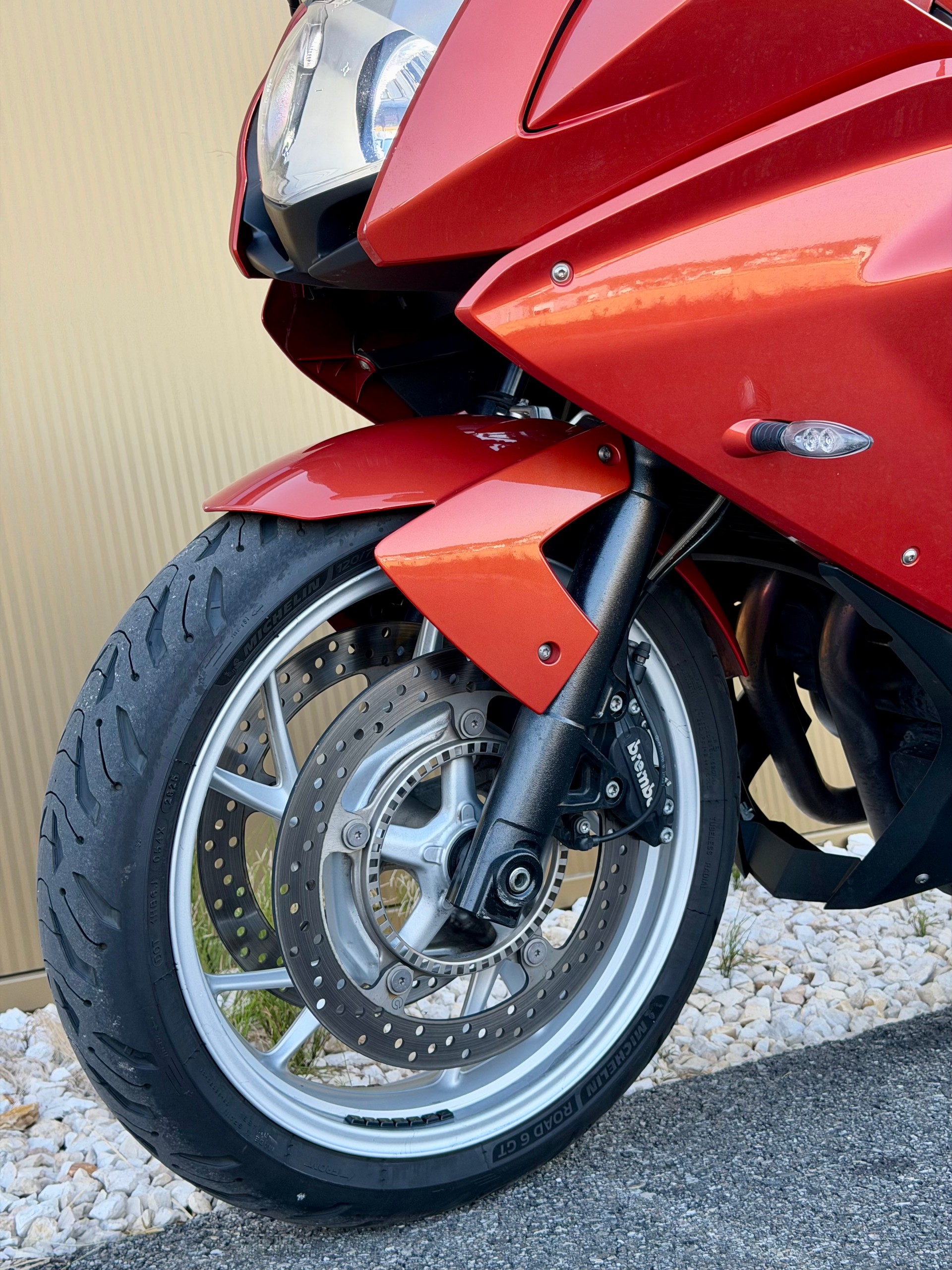 BMW F 800 GT-image-8