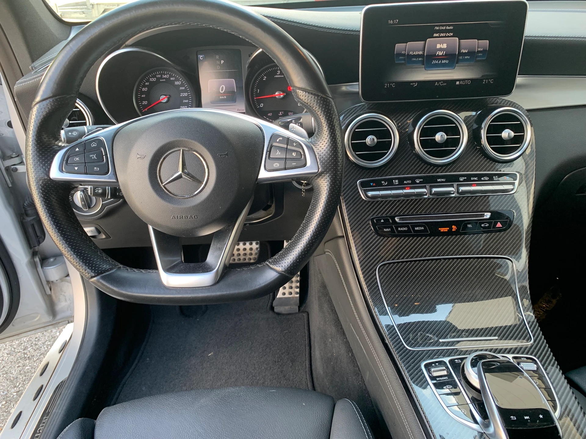 MERCEDES-BENZ GLC 350 d AMG Line 4m-image-8