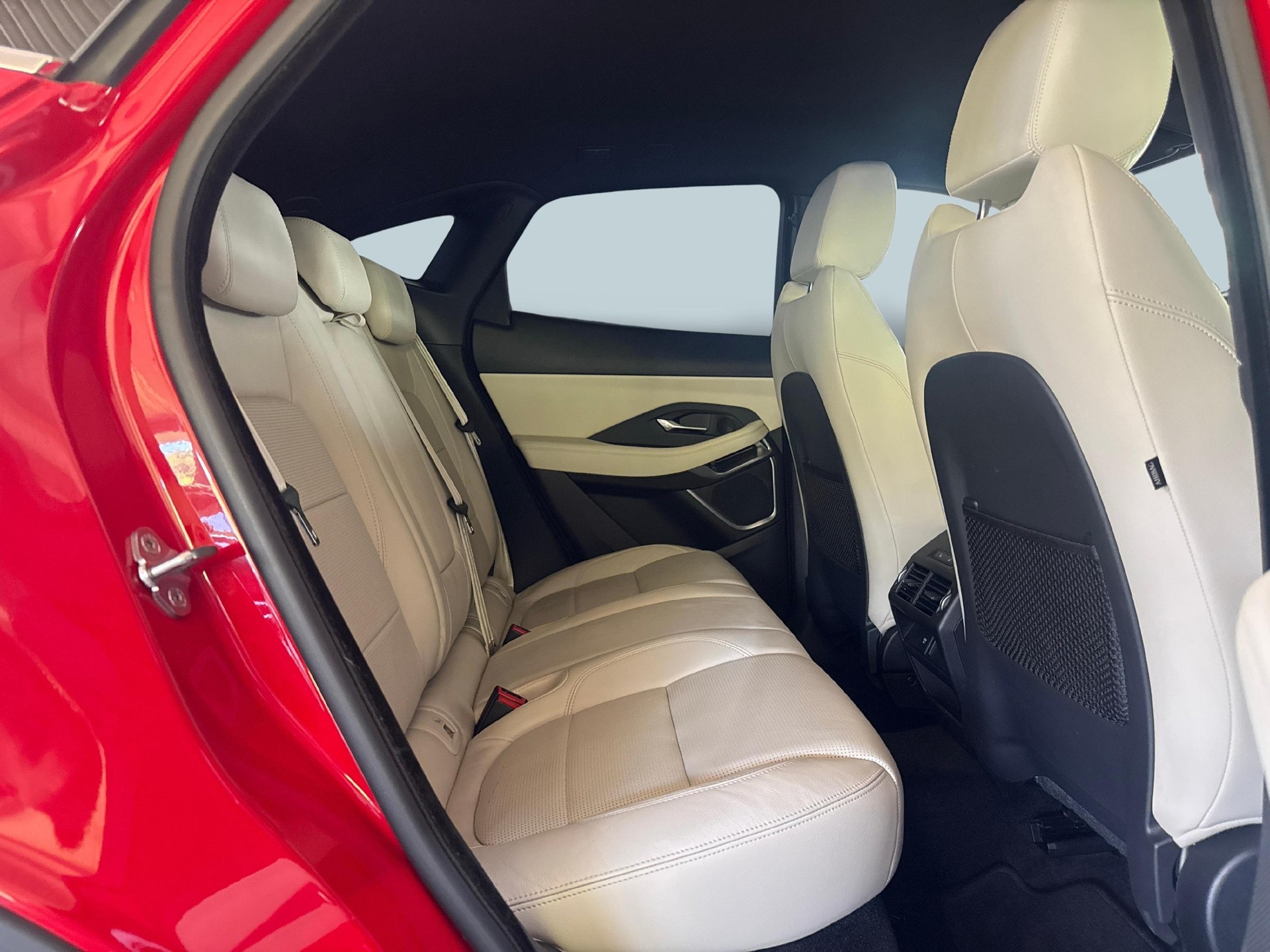 JAGUAR E-Pace 2.0 D 180 R-Dynamic SE AWD-image-10