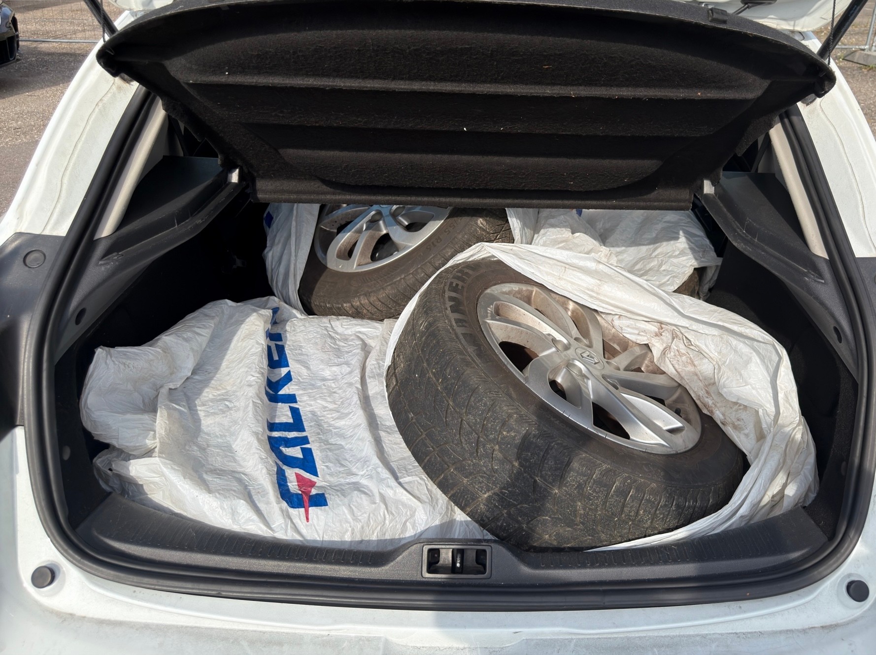 RENAULT Mégane 1.5 dCi Bose-image-8