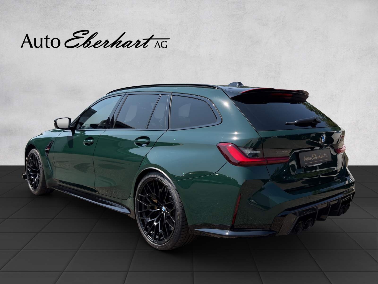 BMW M3 CS Touring xDrive British Racing Green-showroom-element-1