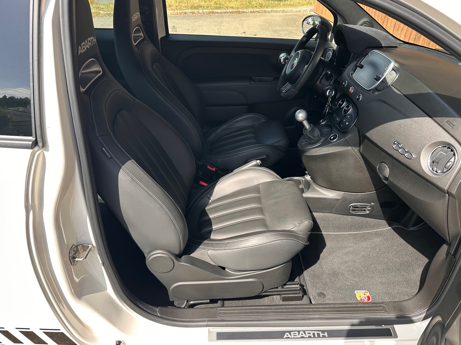 FIAT 595 1.4 16V Turbo Abarth Competizione-image-11