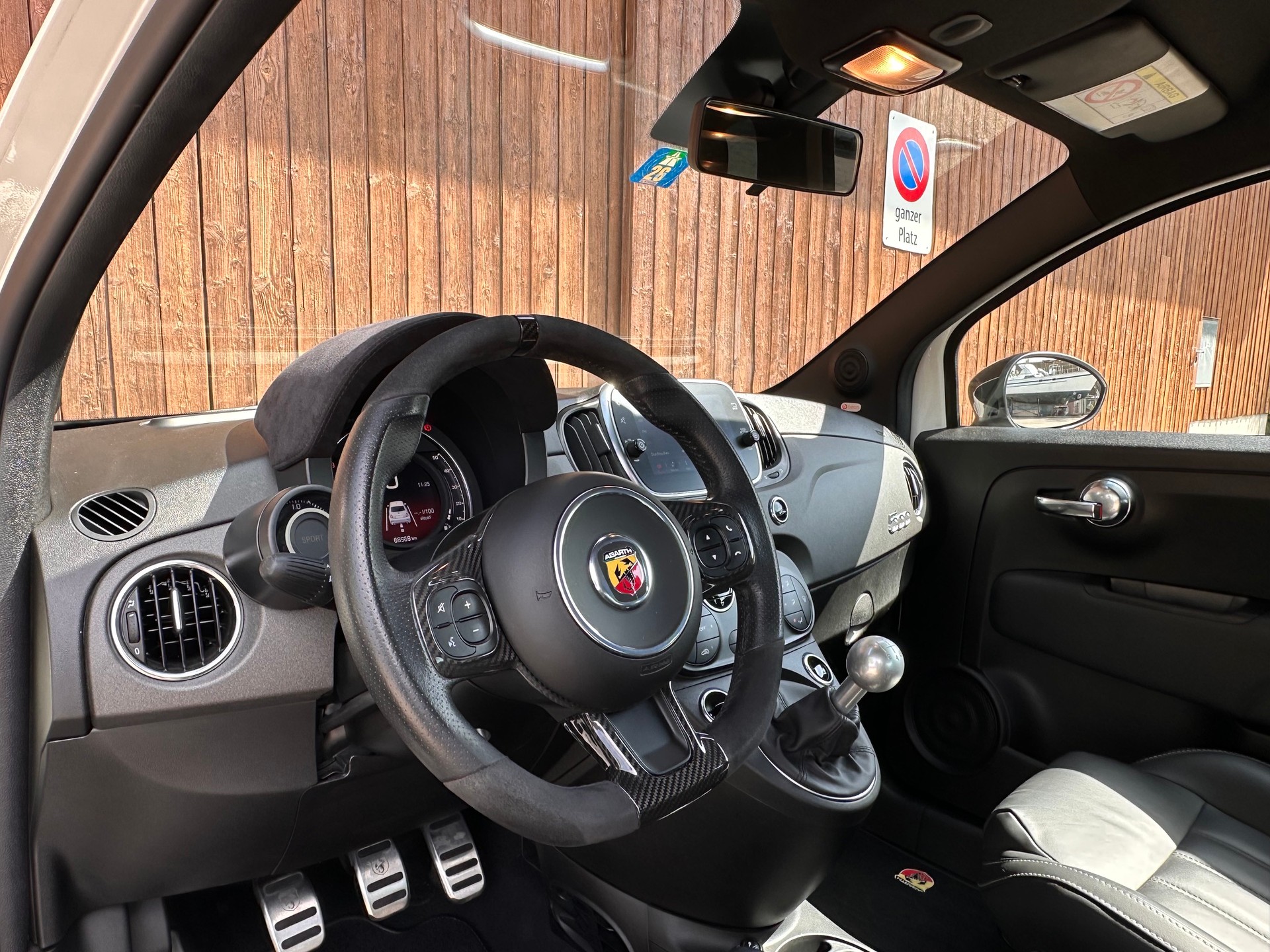 FIAT 595 1.4 16V Turbo Abarth Competizione-image-9