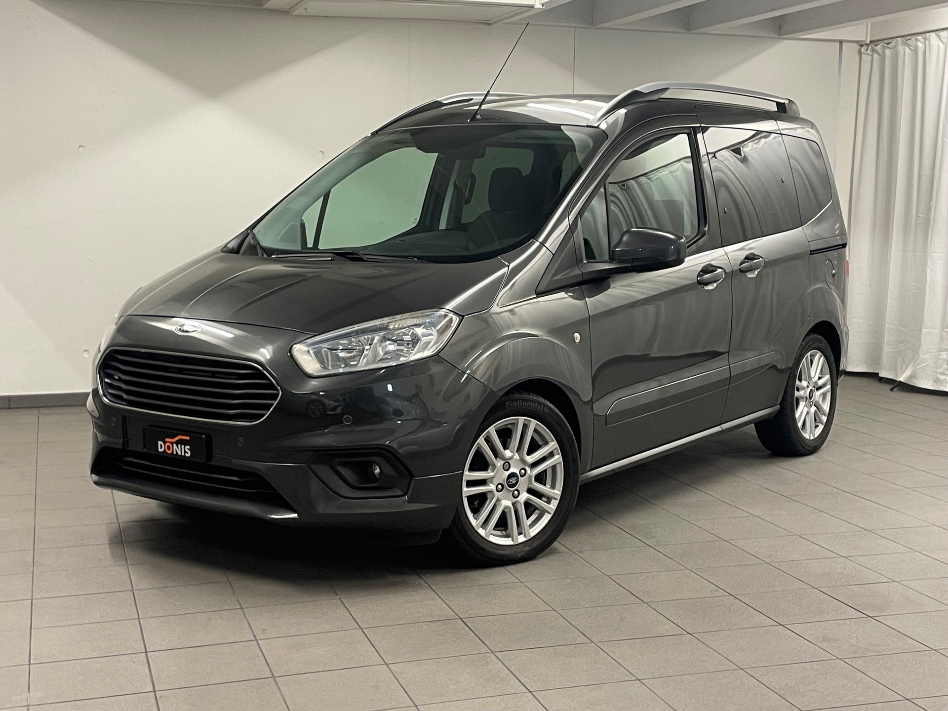 FORD Tourneo Courier 1.0 SCTi Titanium-image-0