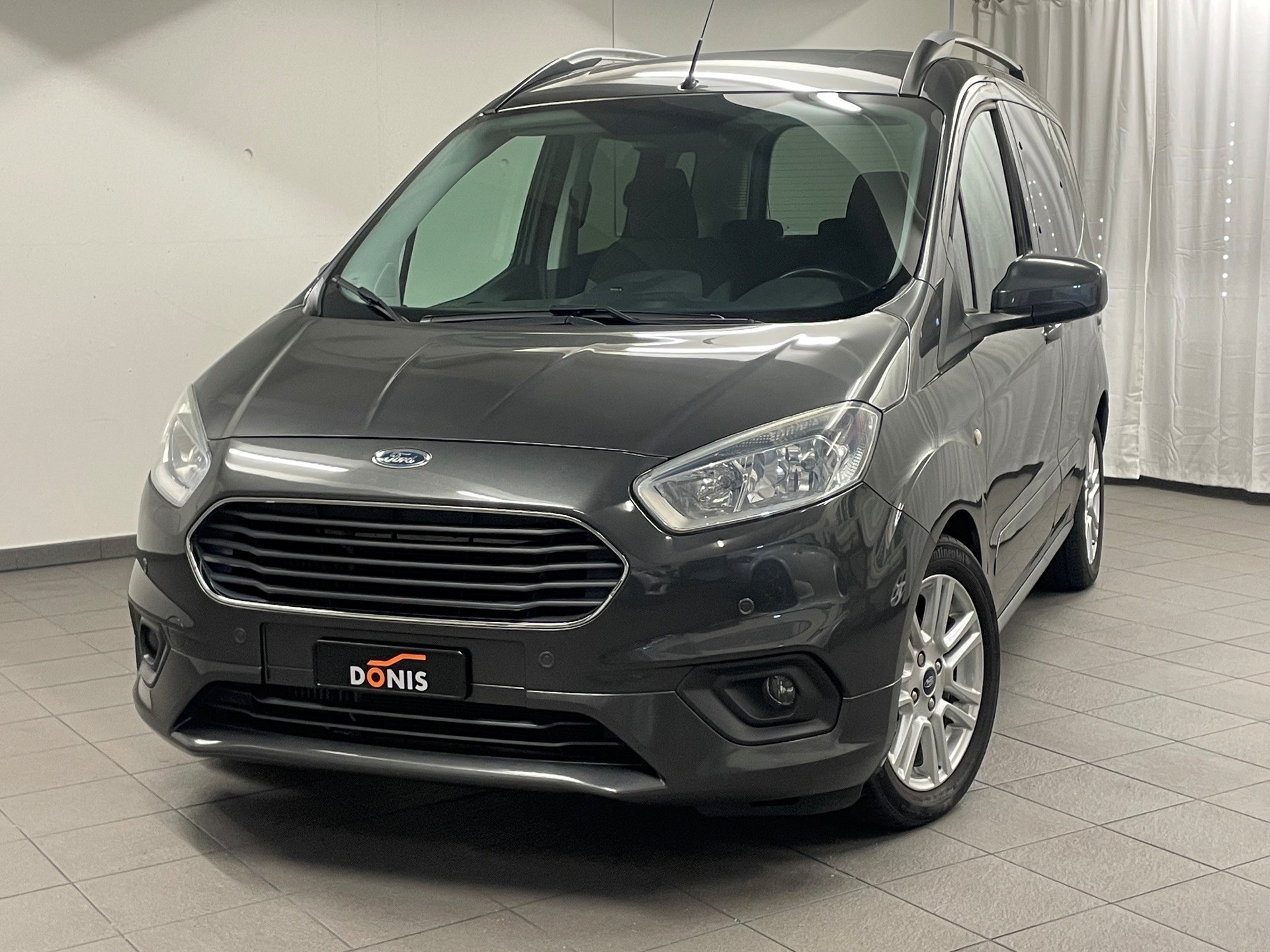 FORD Tourneo Courier 1.0 SCTi Titanium-image-1