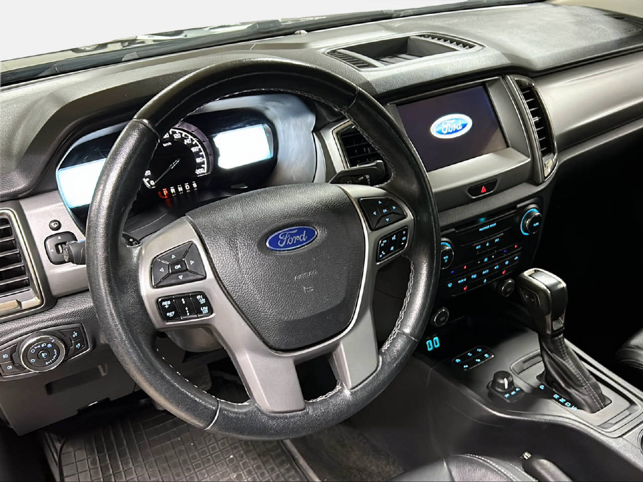 FORD Ranger Extra-Kab. Pick-up 2.0 EcoBlue 4x4 Limited-image-3