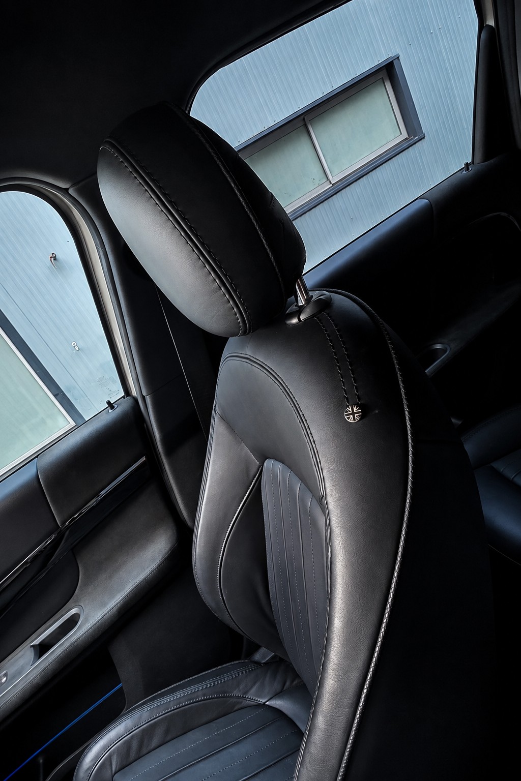 MINI Countryman Cooper S E ALL4 Steptronic-image-13