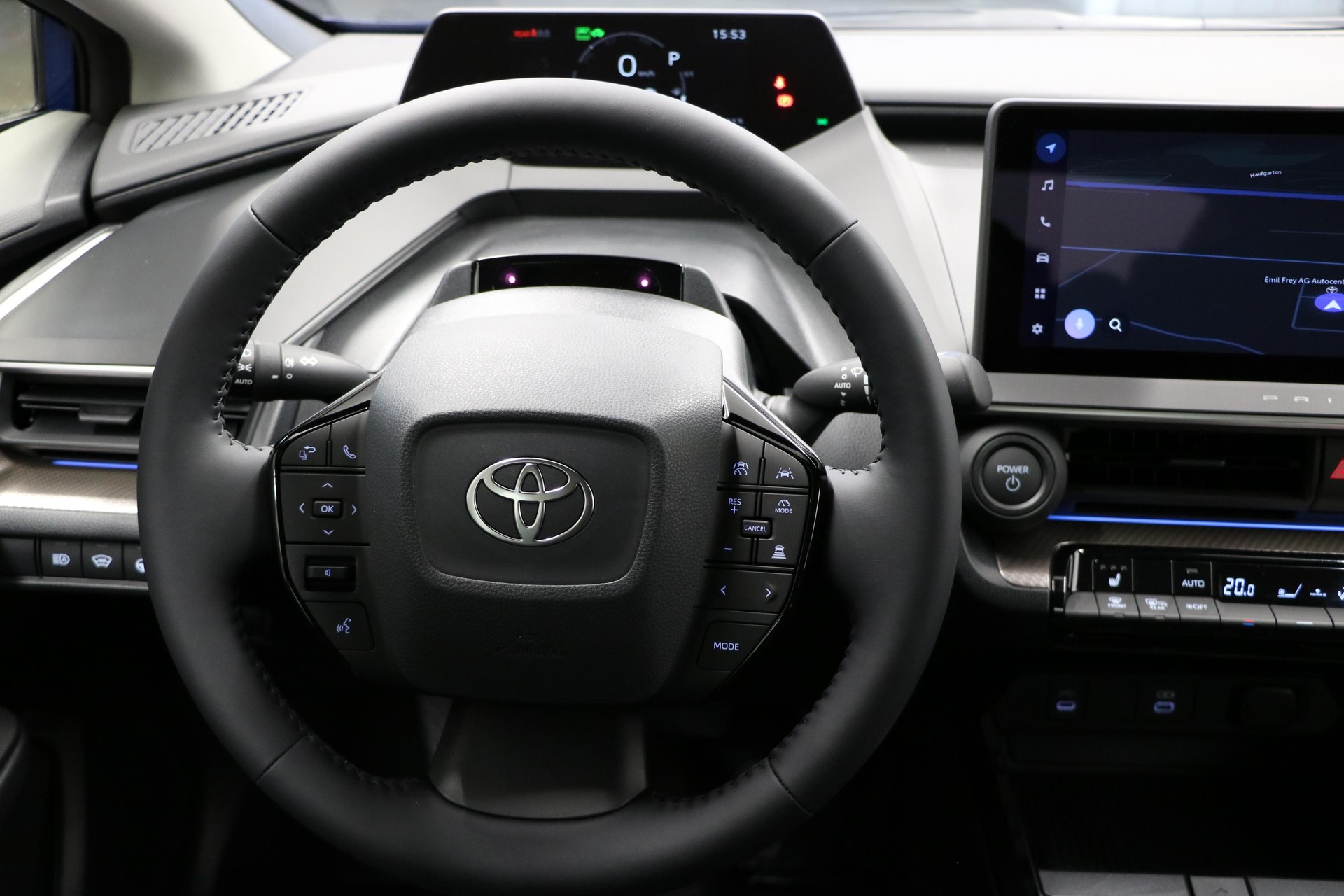 TOYOTA Prius 2.0 Plug-In-Hybrid Style-image-7