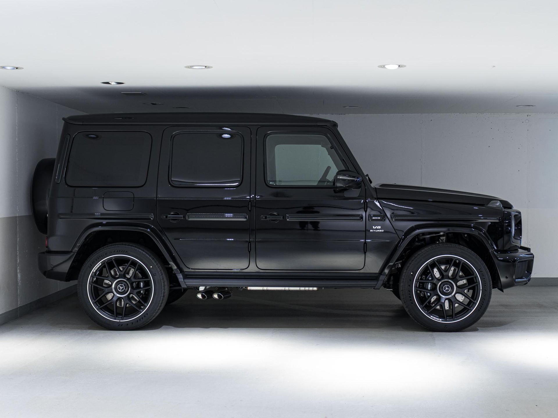 MERCEDES-BENZ G 63 AMG-image-1