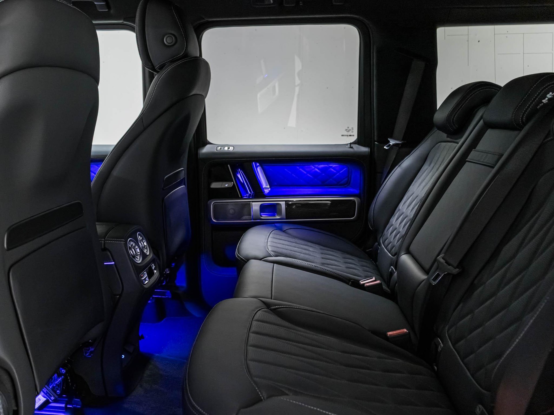 MERCEDES-BENZ G 63 AMG-image-7