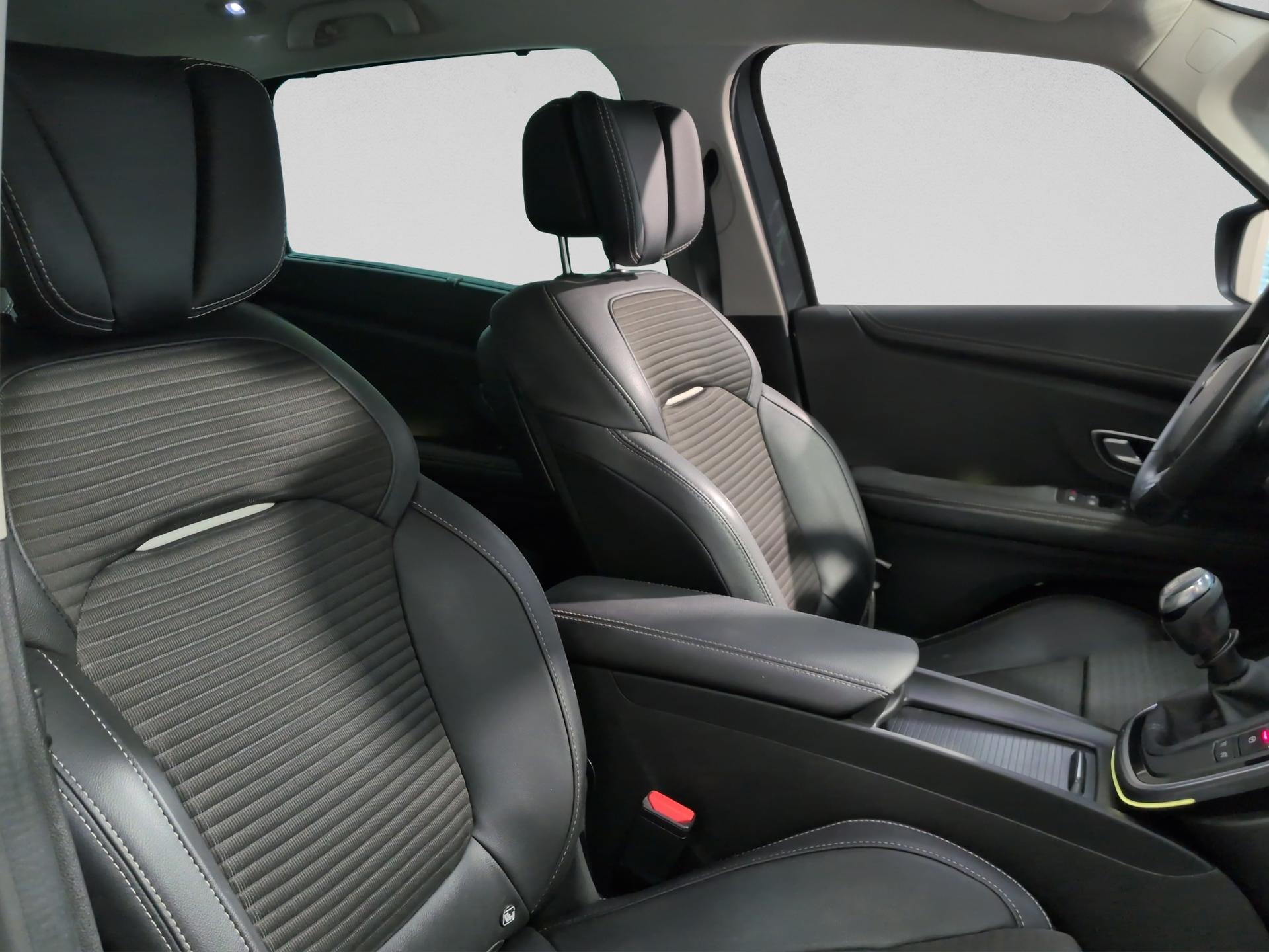 RENAULT Scénic 1.6 dCi Bose-image-16